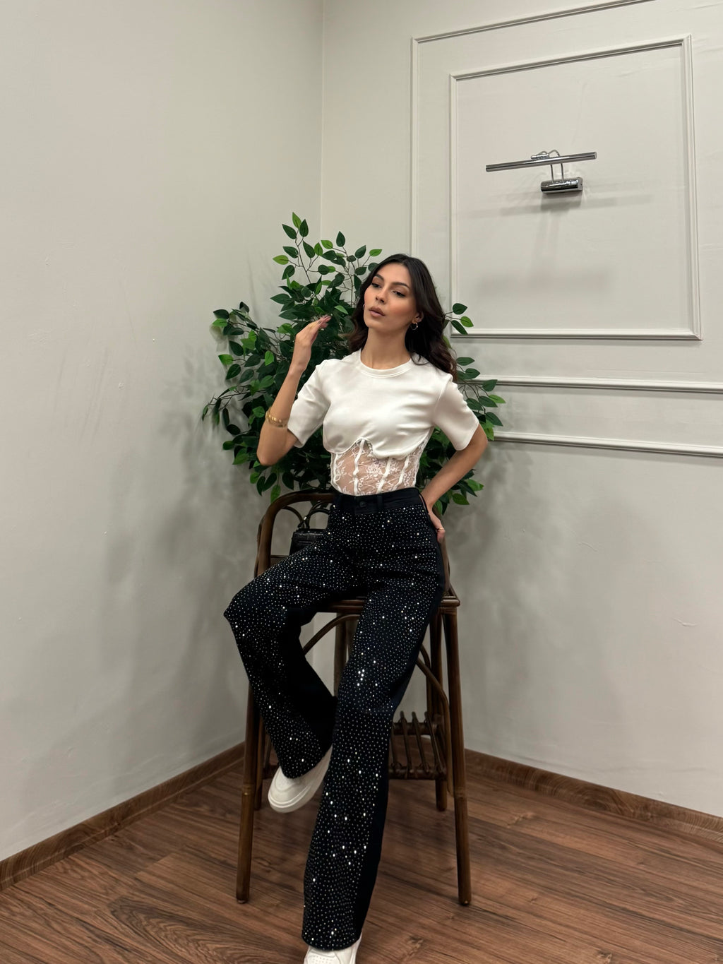 Premium Sıkı Taşlı Siyah Jean