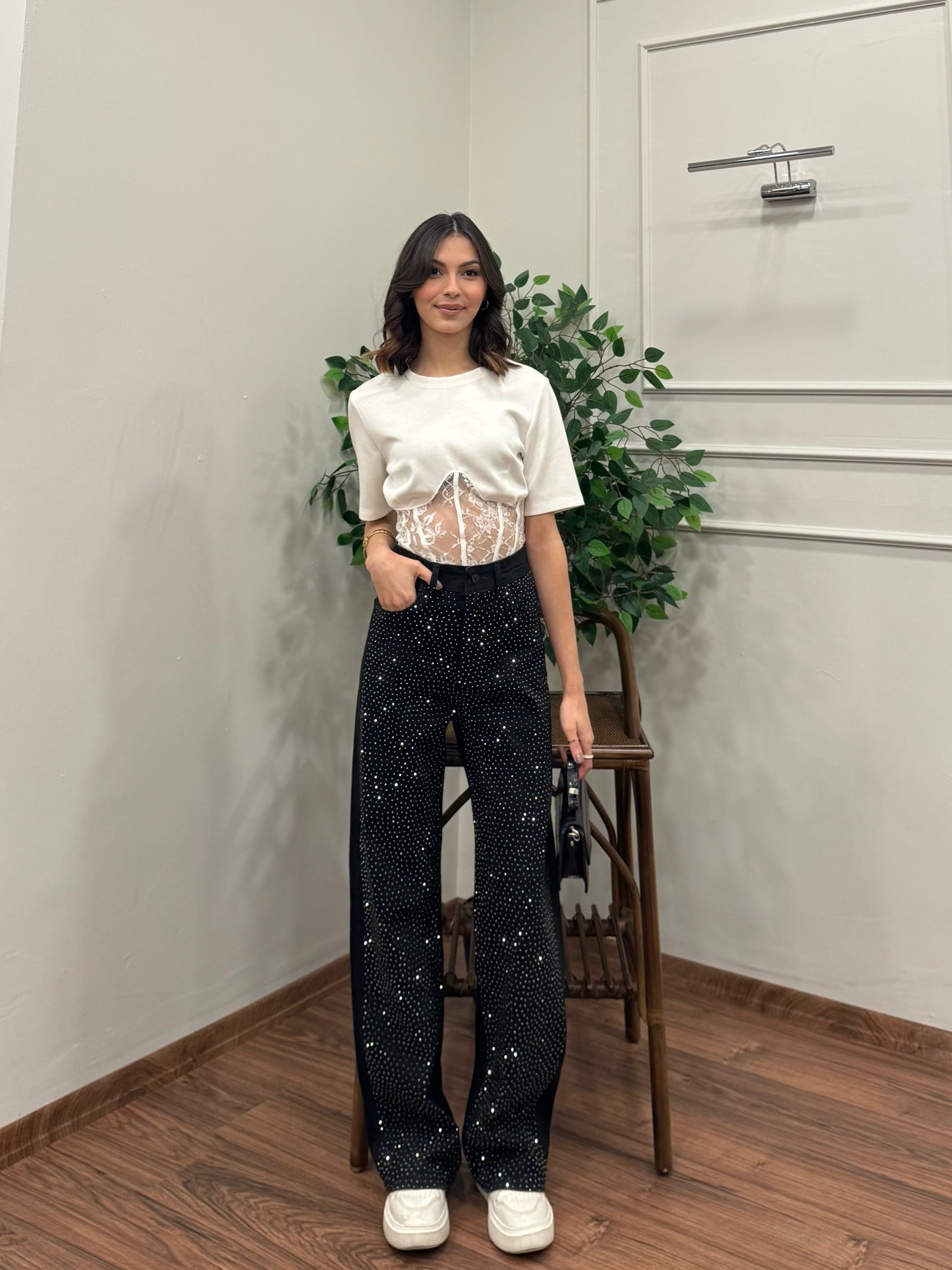 Premium Sıkı Taşlı Siyah Jean