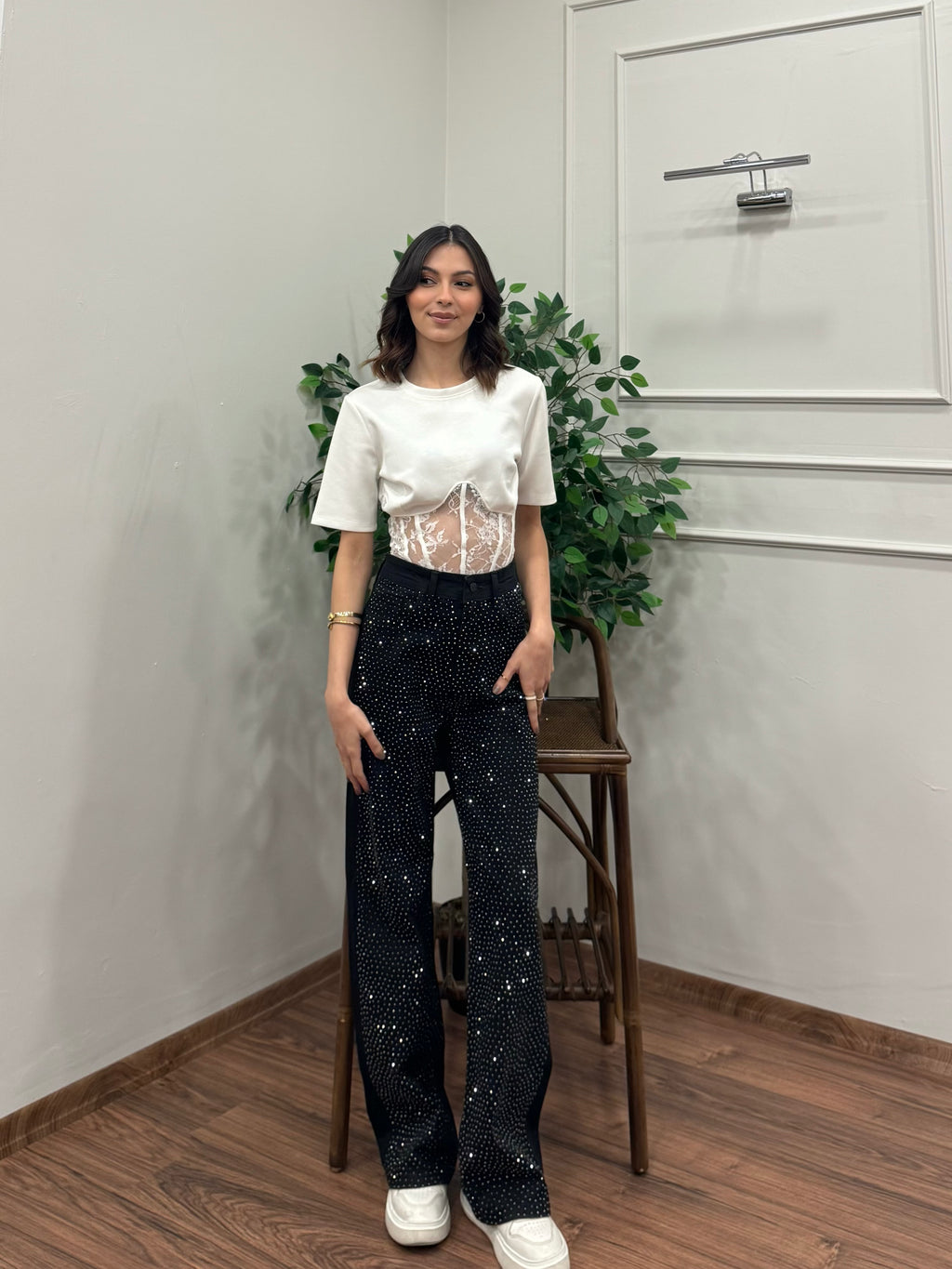 Premium Sıkı Taşlı Siyah Jean