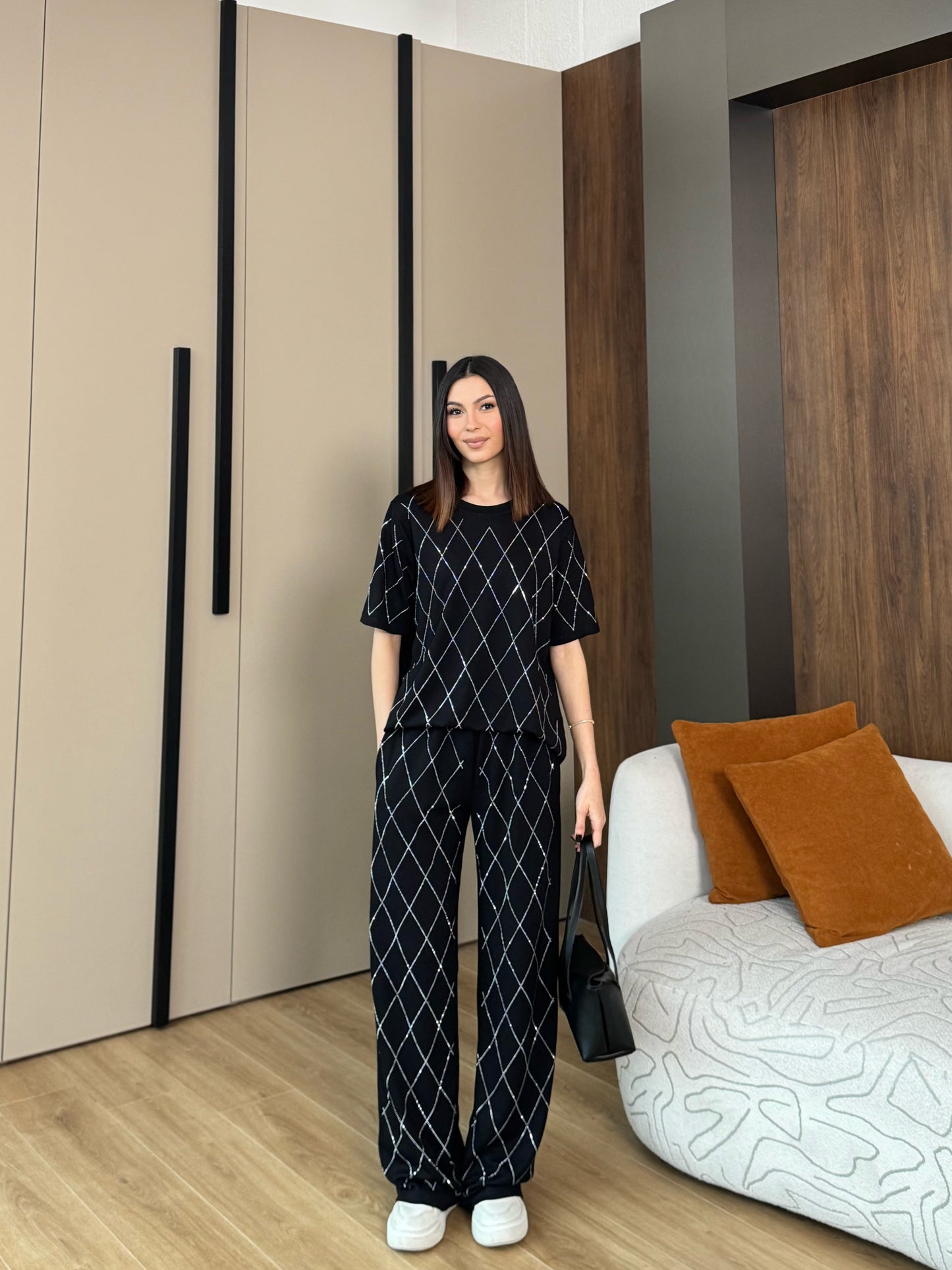 Oys Baklava Desen Taşlı Siyah Takım