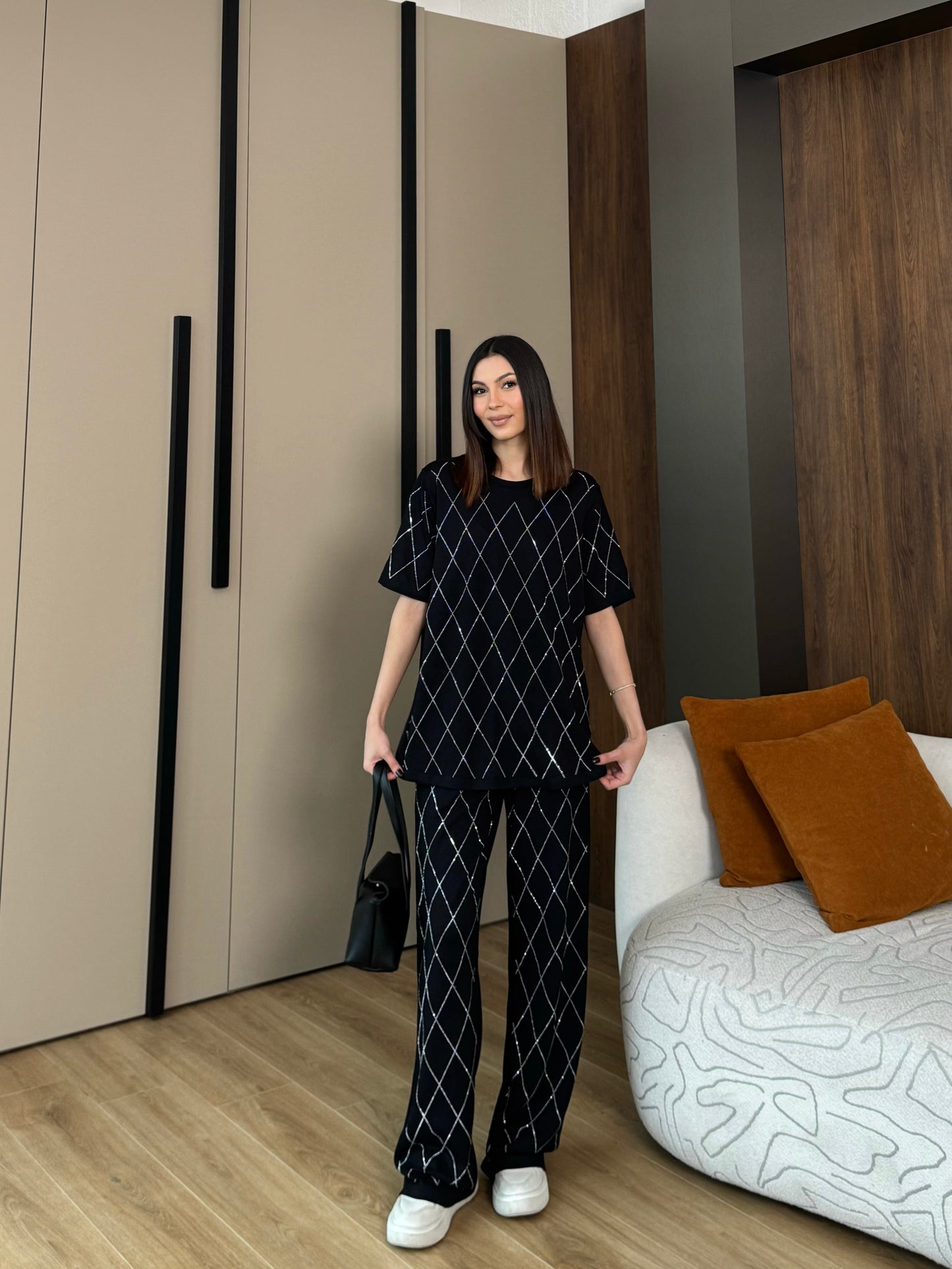 Oys Baklava Desen Taşlı Siyah Takım