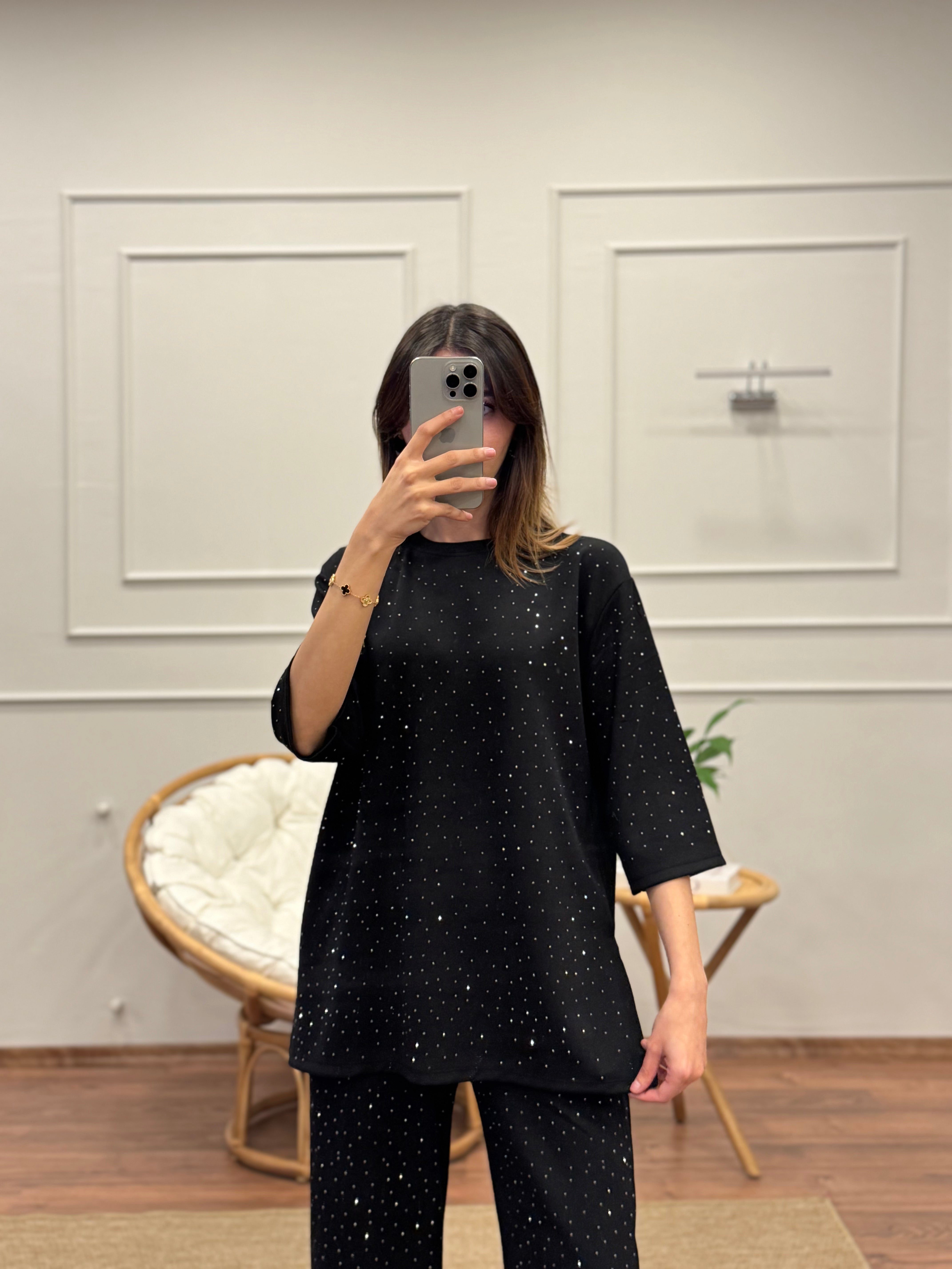 Oys Taş Baskı Siyah Fakir Kol Bluz Pantolon Takım