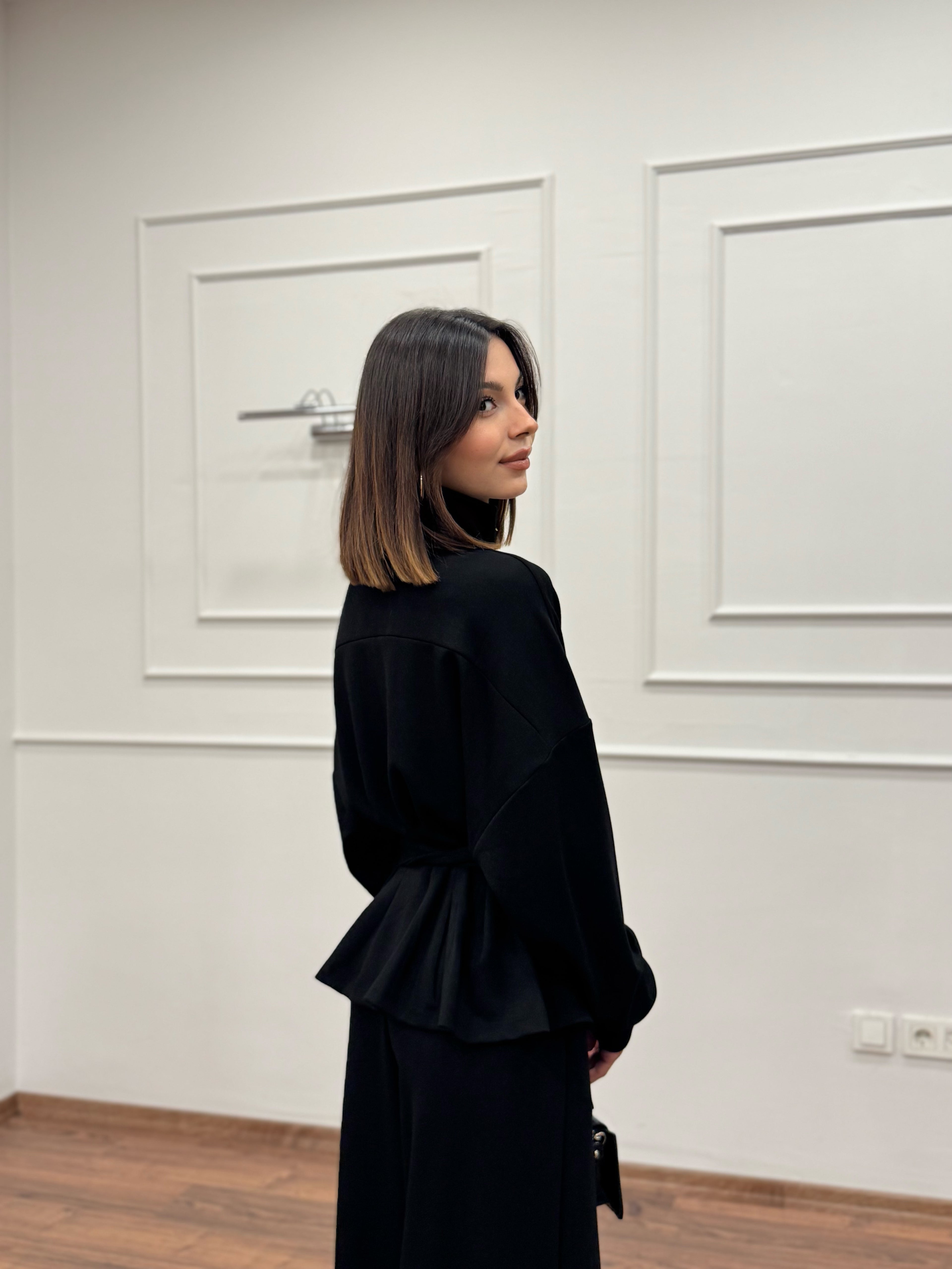 Alya Siyah Ceket Pantolon Takım