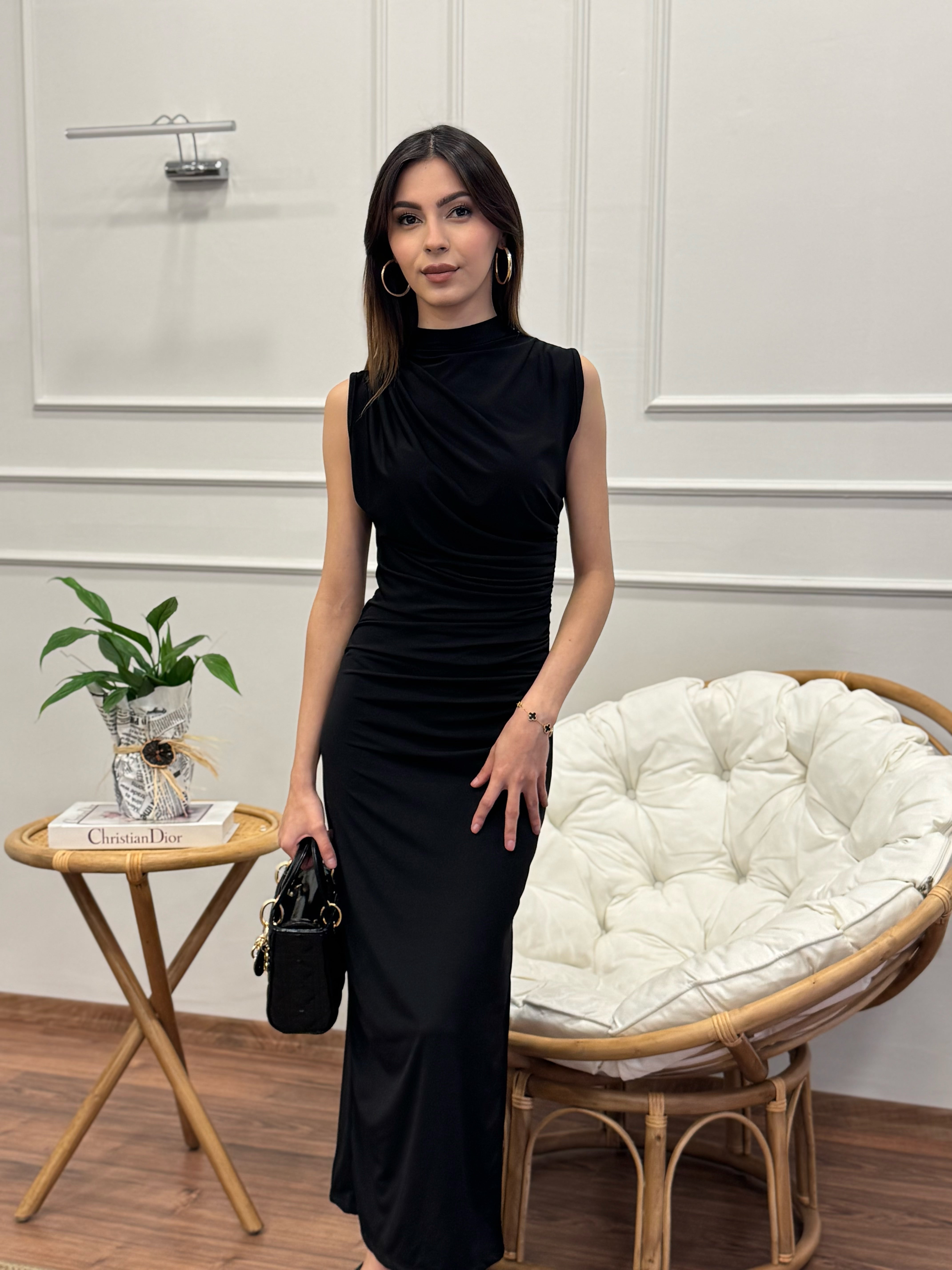 Elegance Omuz ve Bel Drape Detay Siyah Elbise