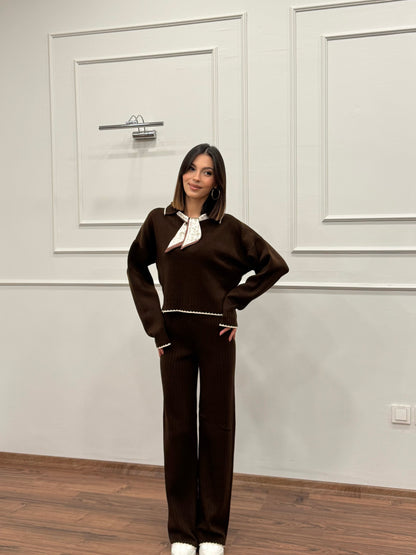 Mandy Fular Detay Crop Pantolon Triko Kahverengi Takım