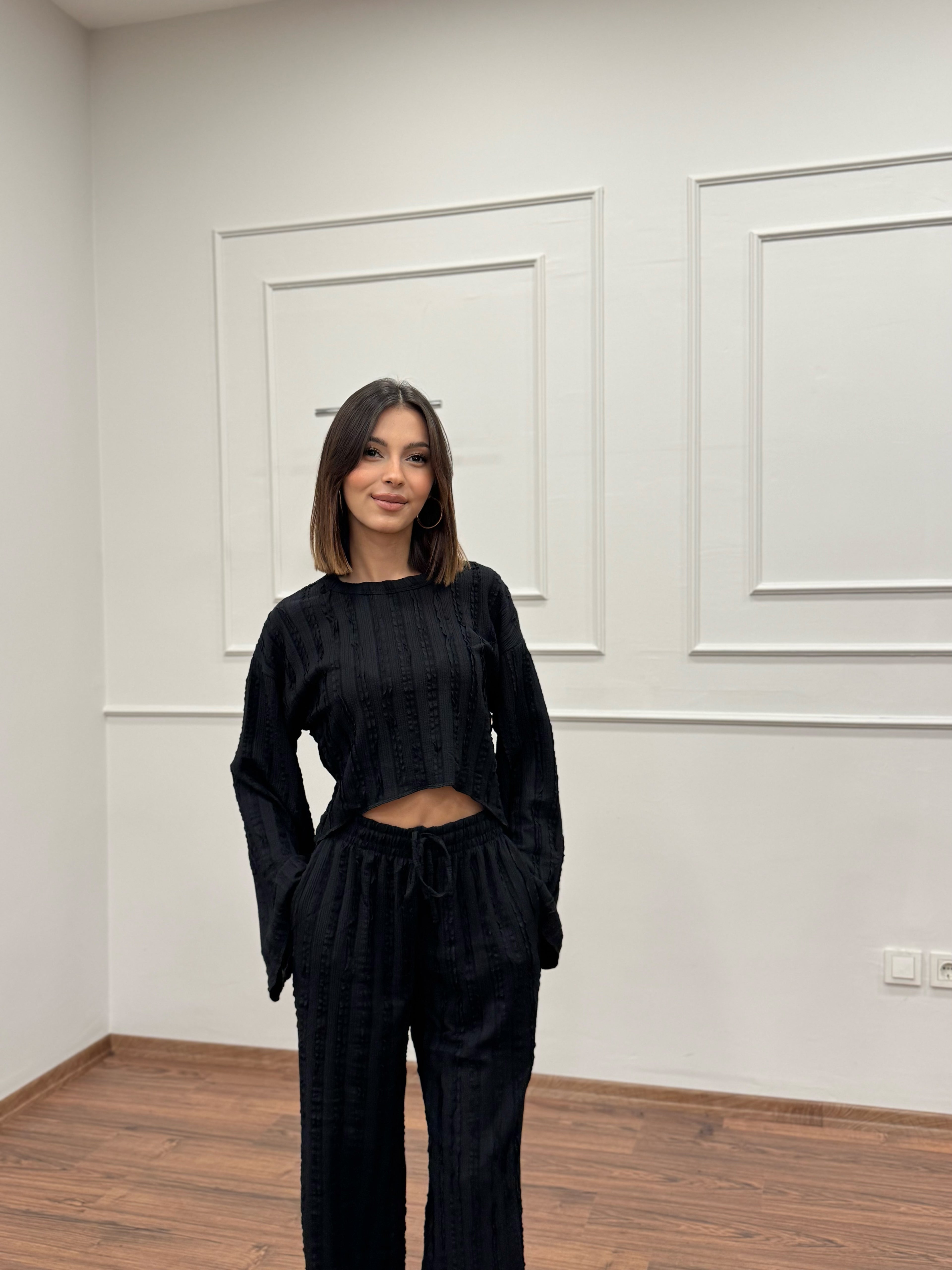 Henna İspanyol Crop Pantolon Siyah Takım