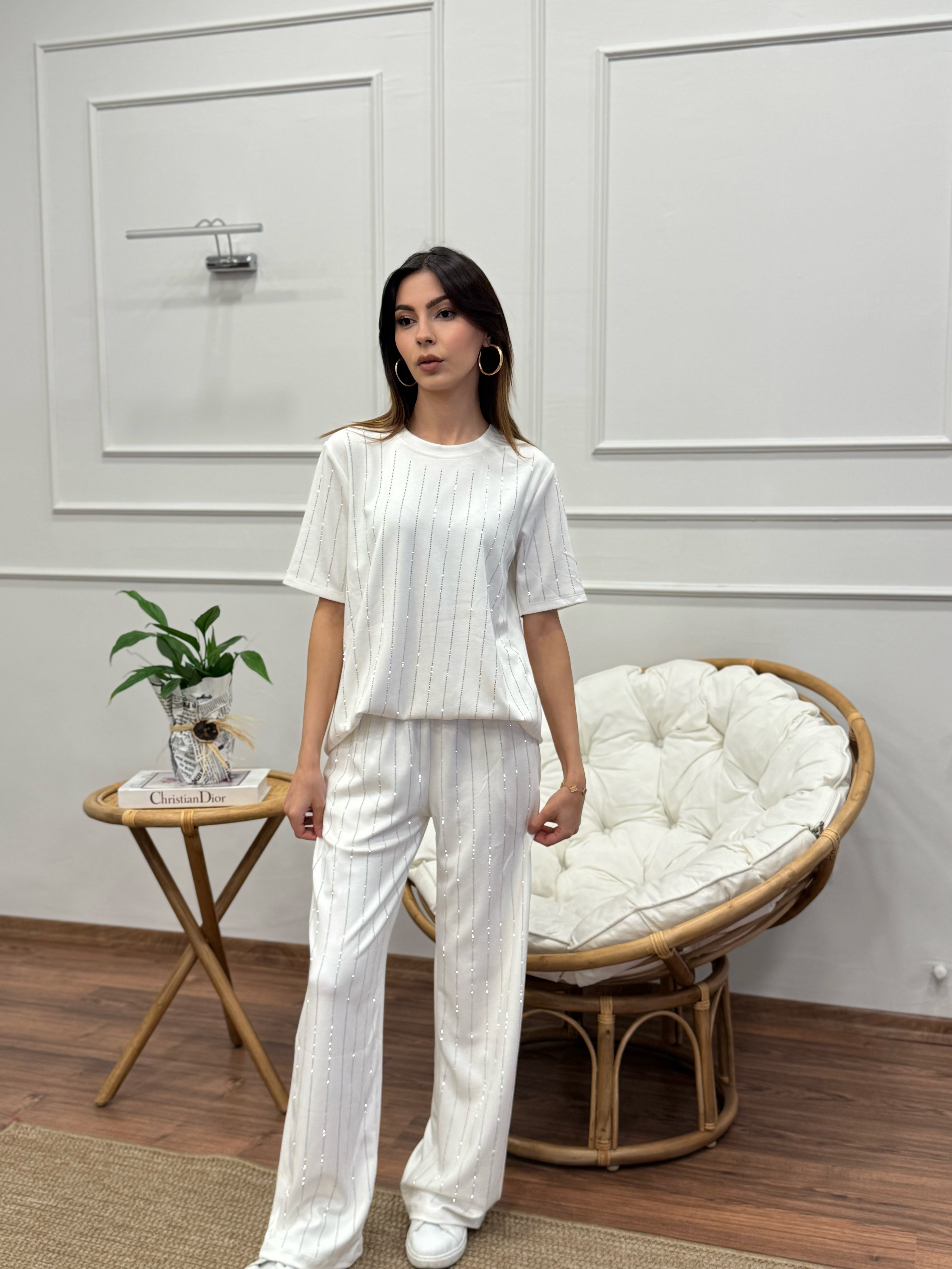 Oys Çizgi Desen Taş Baskı Beyaz Bluz Pantolon Takım