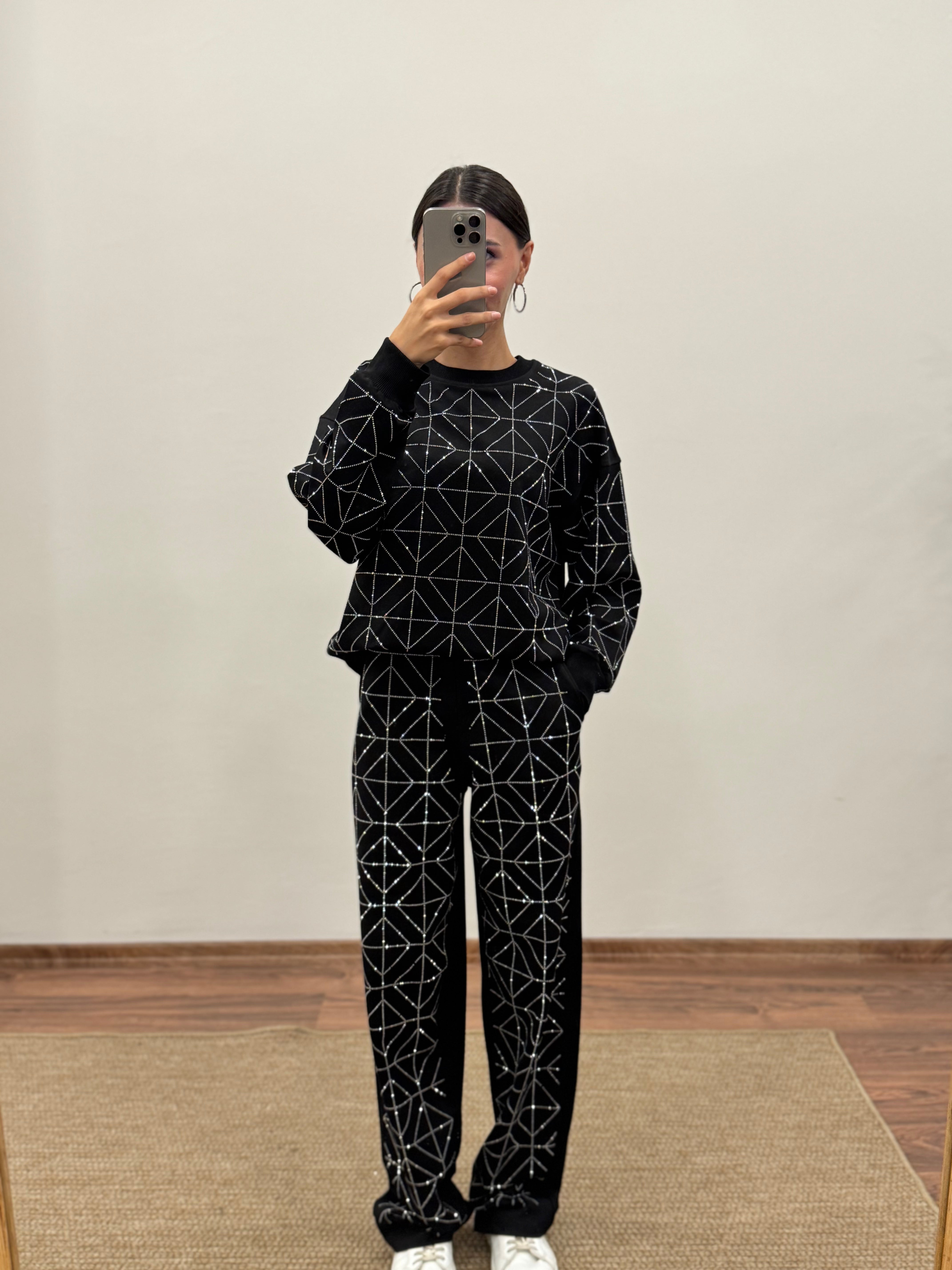 Glowset Taşlı Siyah Bluz Pantolon Takım