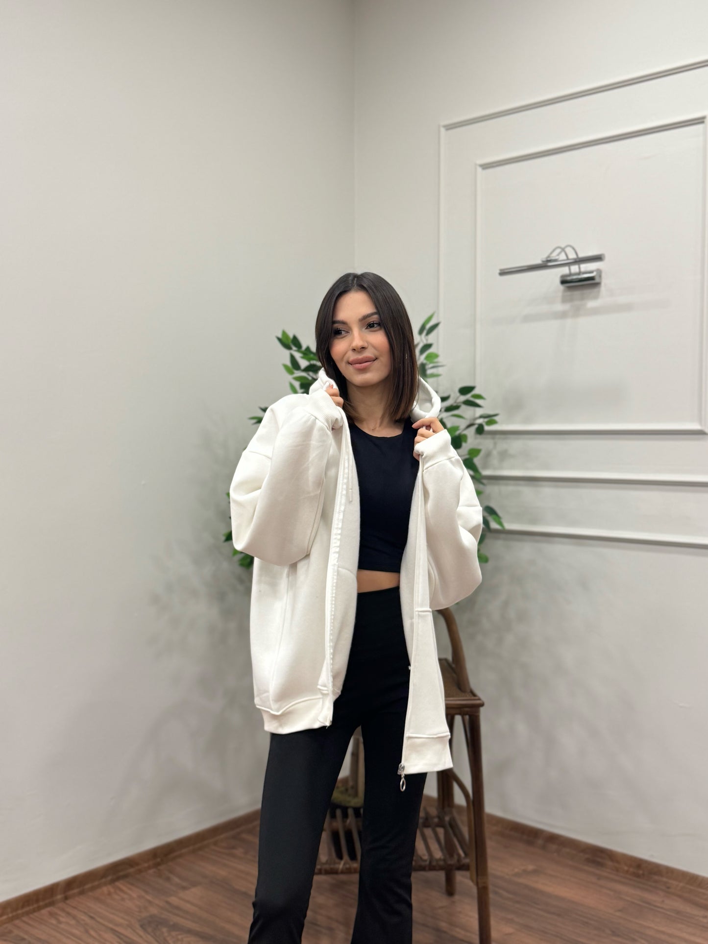 Lisa Kapüşonlu Beyaz Hoodie