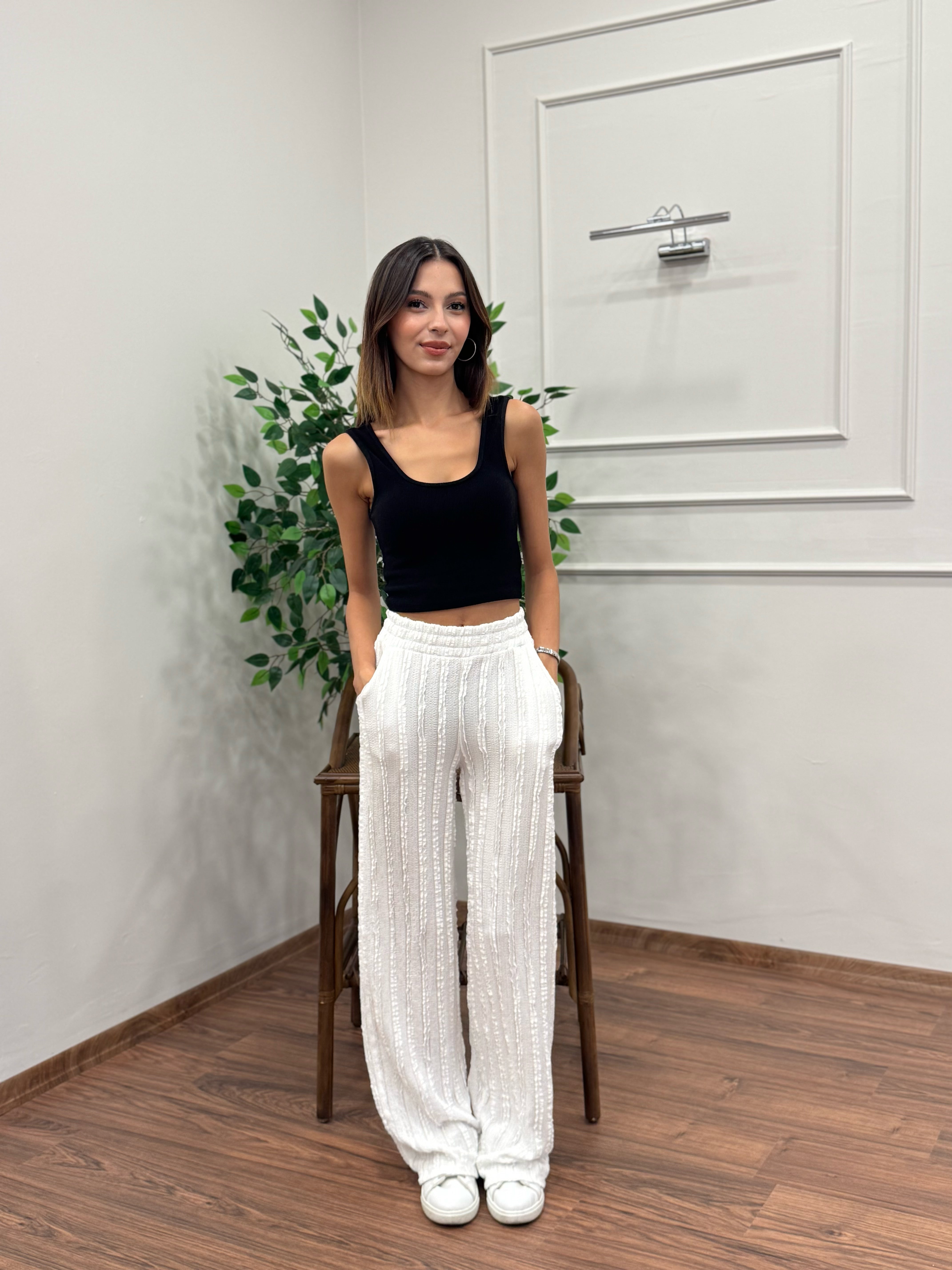 Gagari Kumaş Geniş Kesim Beyaz Pantolon