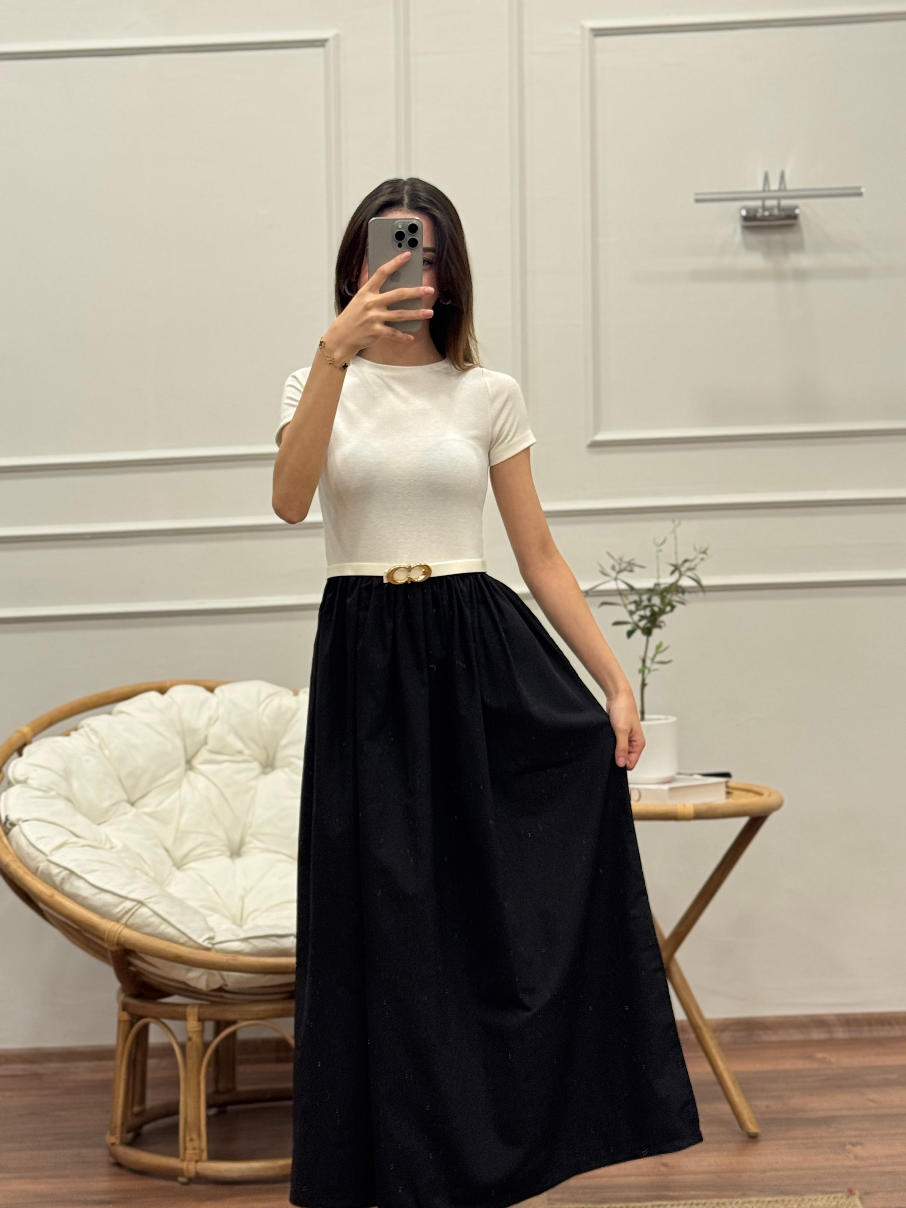 Diana Kloş Kemerli Siyah Elbise