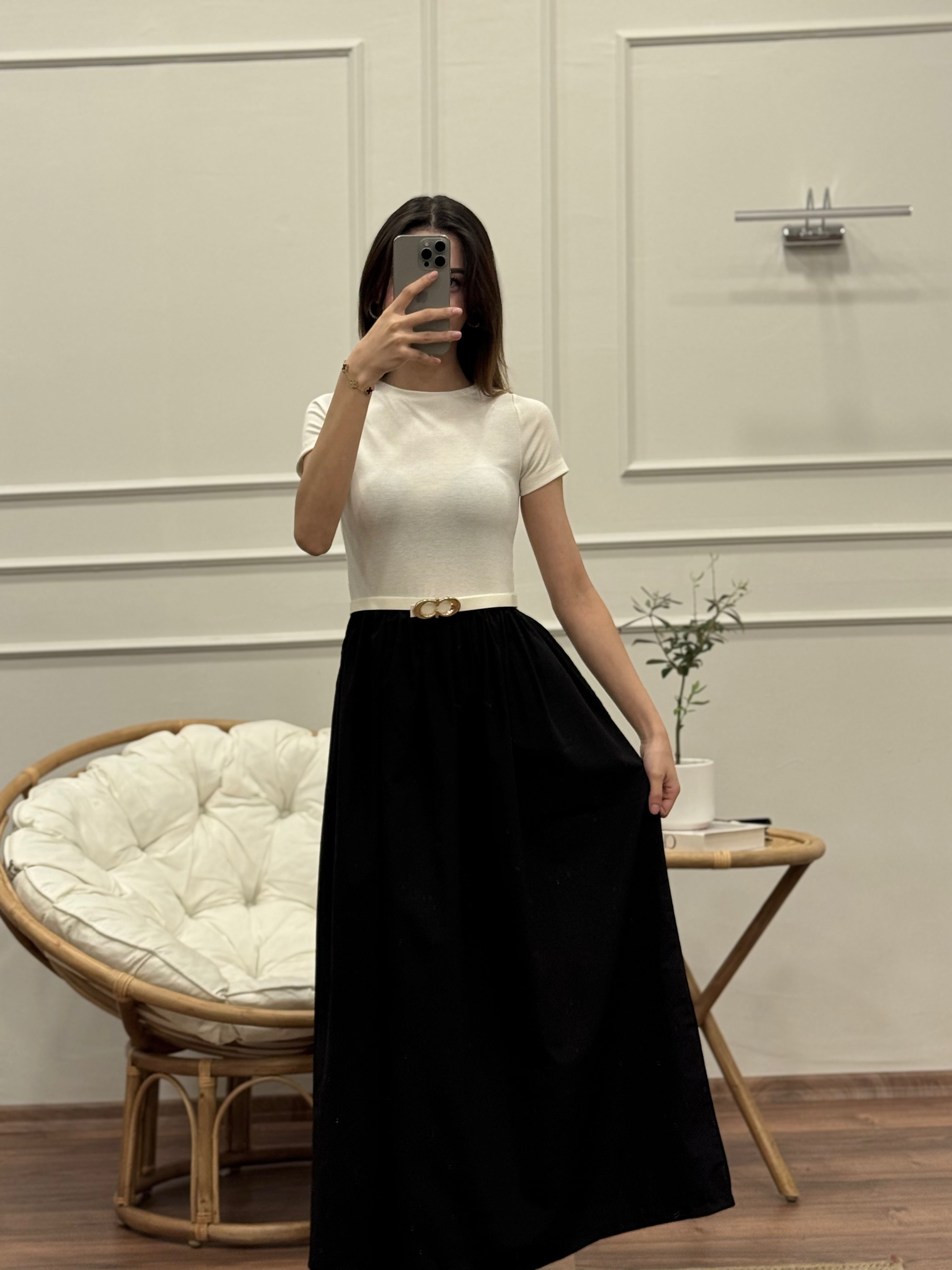 Diana Kloş Kemerli Siyah Elbise