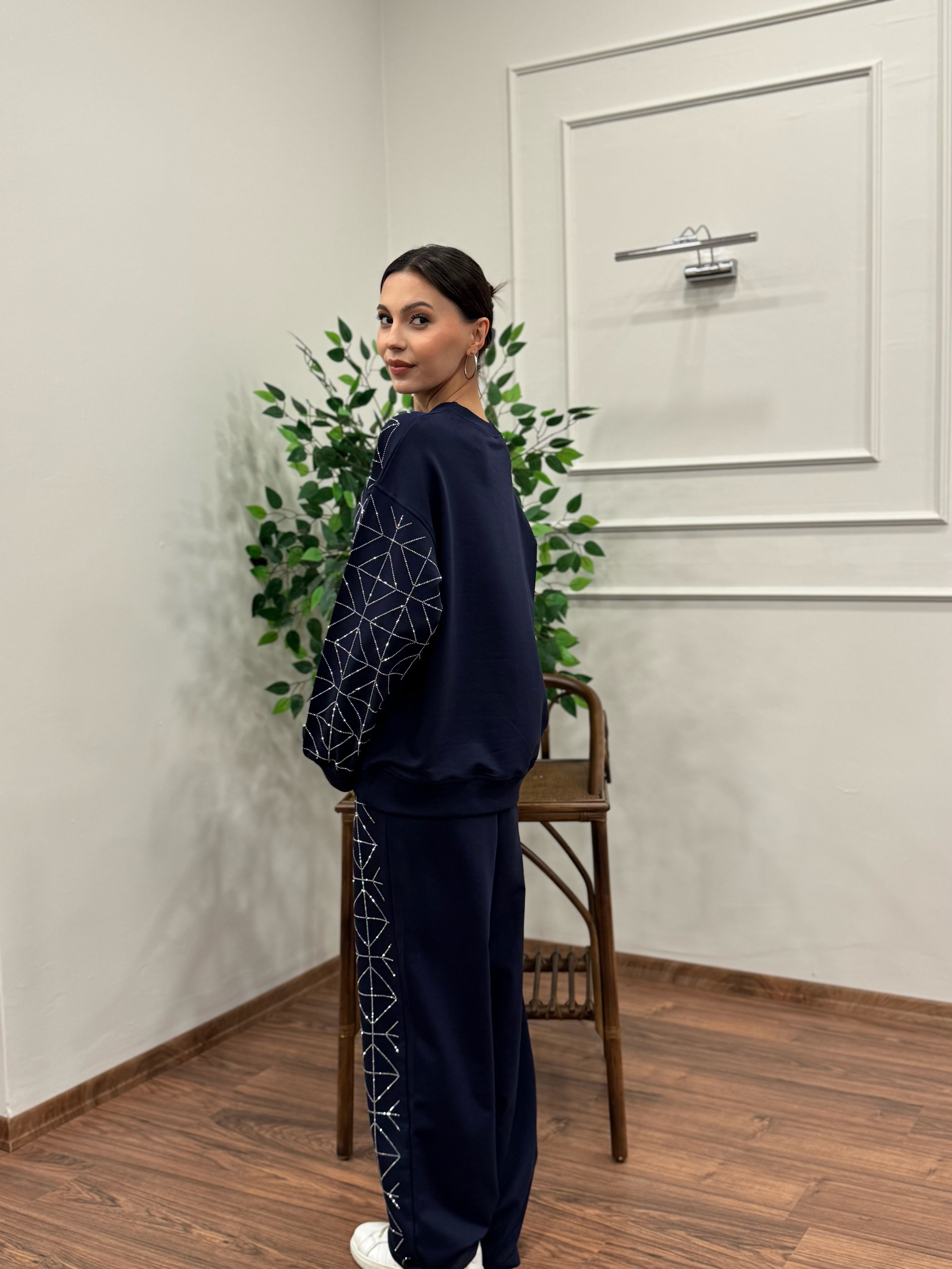 Glowset Taşlı Lacivert Bluz Pantolon Takım