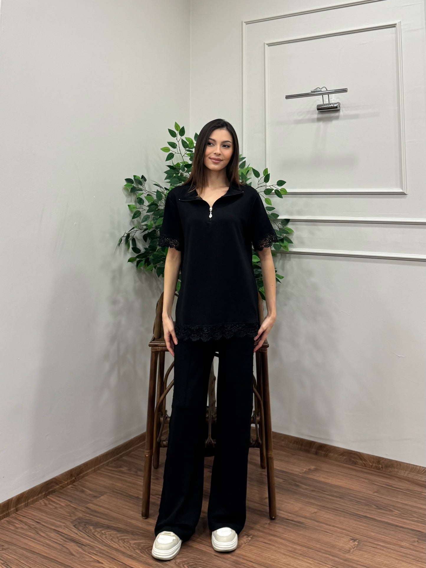 Sorel Fermuar ve Dantel Detay Siyah Takım