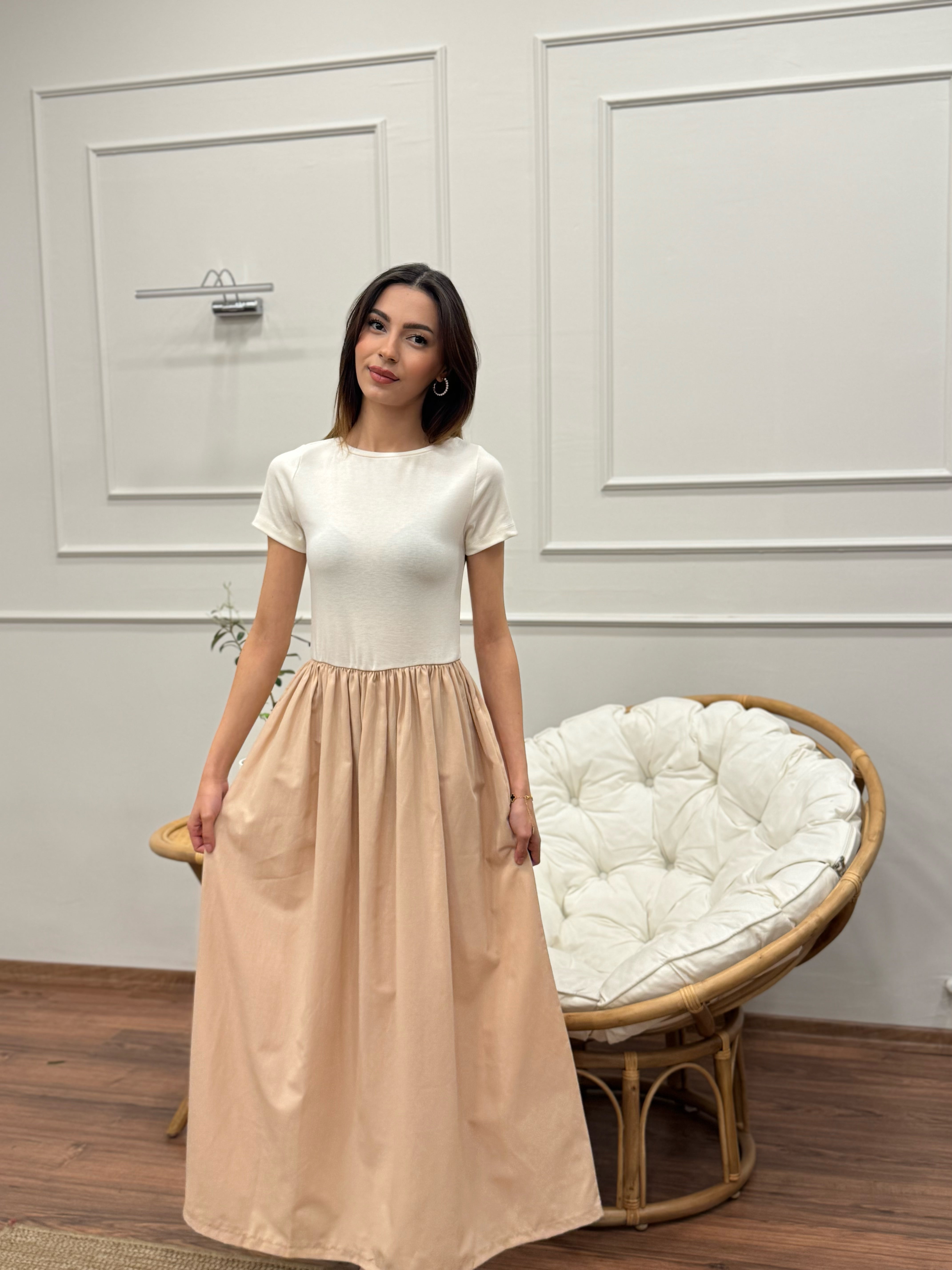 Diana Kloş Kemerli Bej Elbise