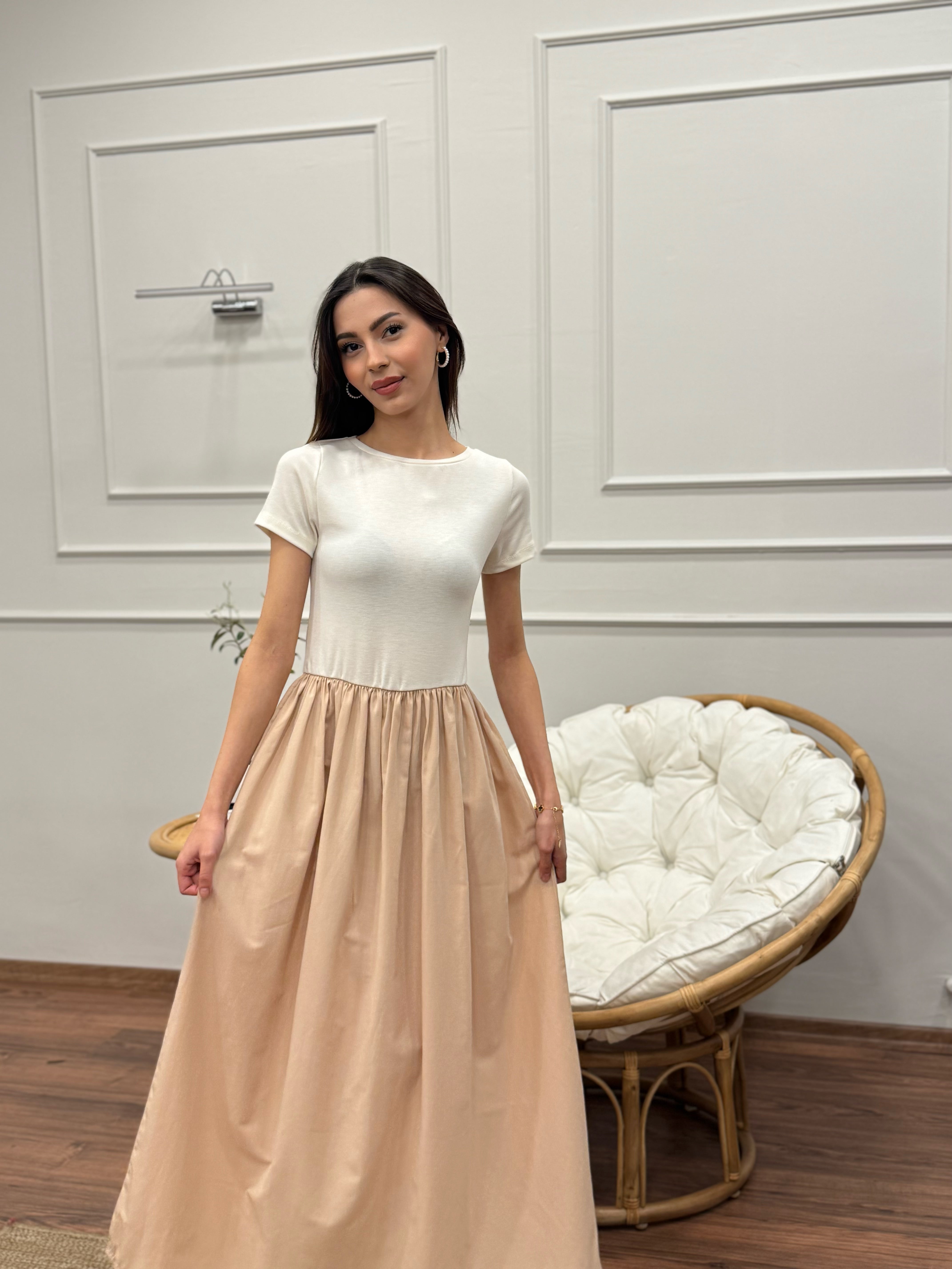 Diana Kloş Kemerli Bej Elbise