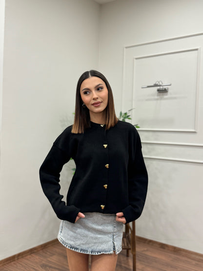 Kalp Düğme Detay Siyah Triko Hırka