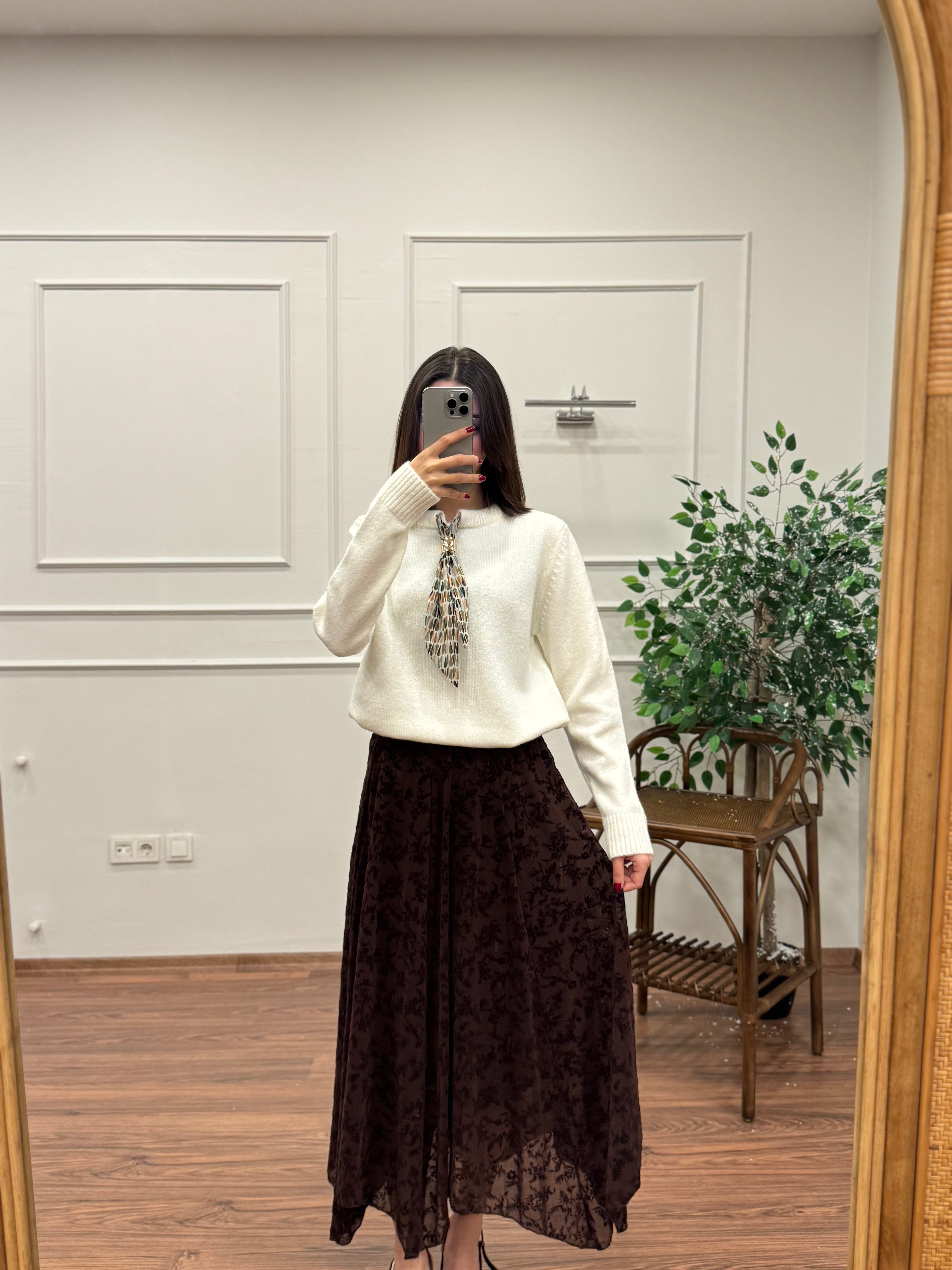 Zena Çiçek İşlemeli Astarlı Kahverengi Etek