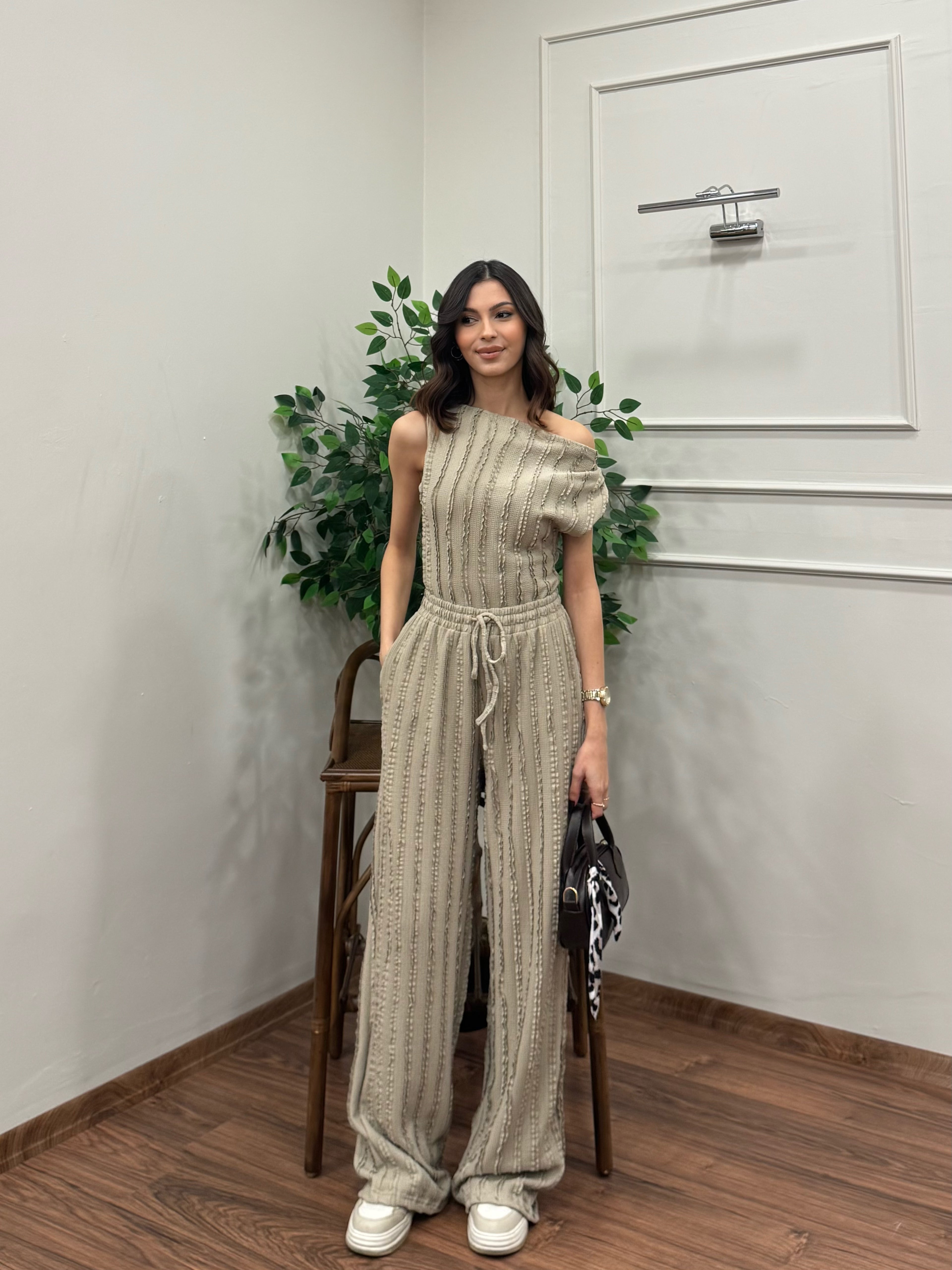 Lexi Krinkıl Vizon Takım