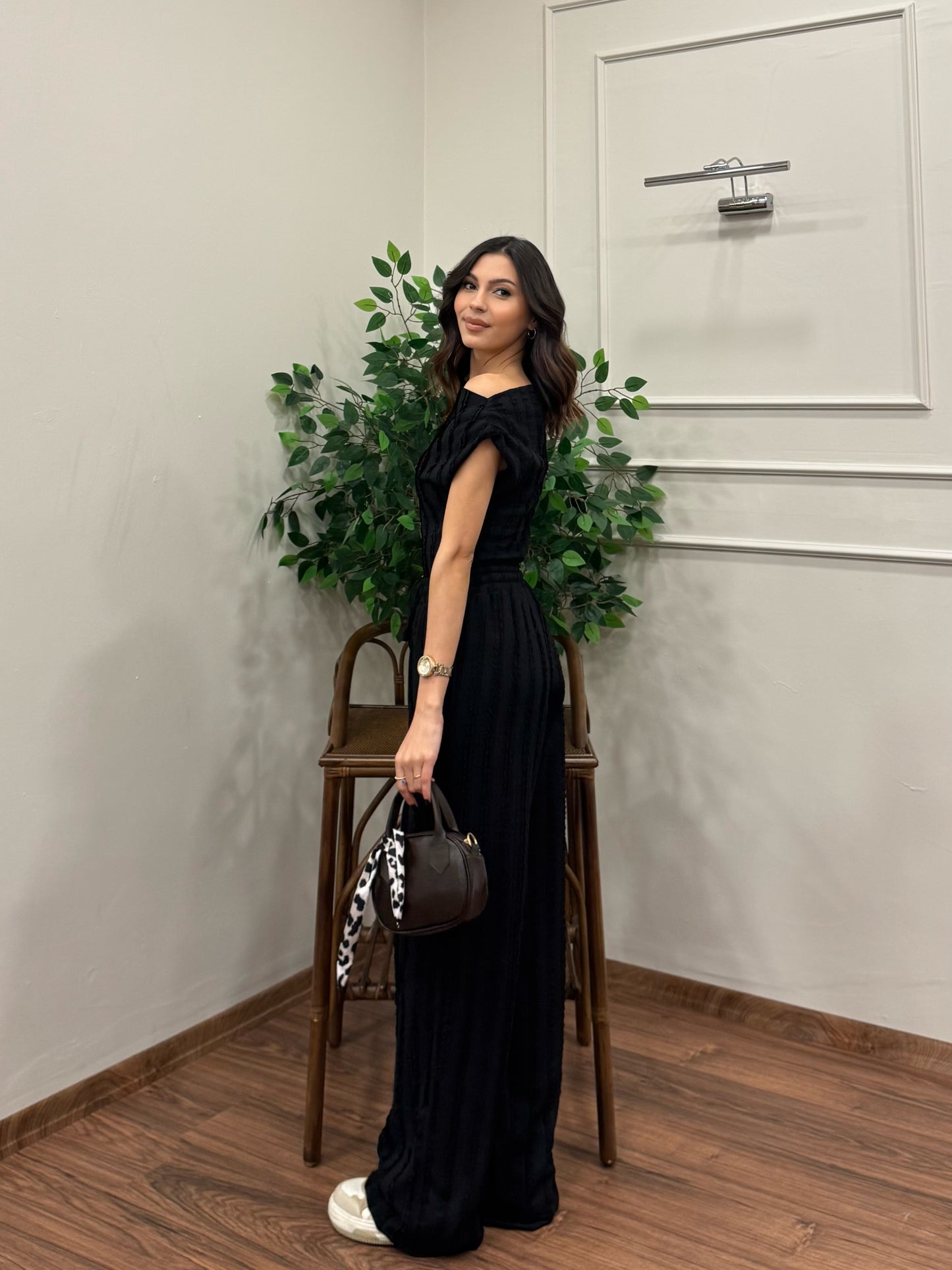 Lexi Krinkıl Siyah Takım