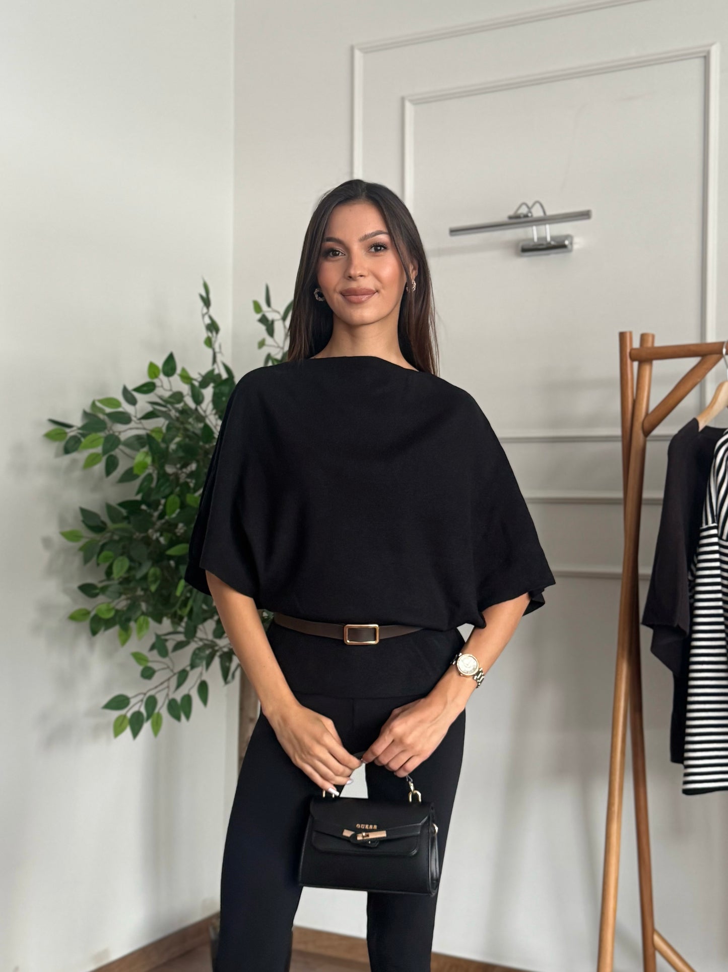 Hilda Kemerli Triko Siyah Bluz