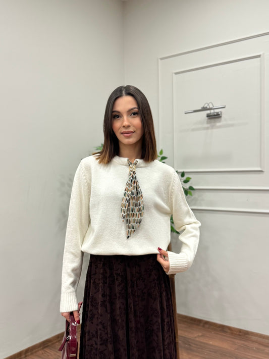 Wine Fular Detay Triko Beyaz Kazak