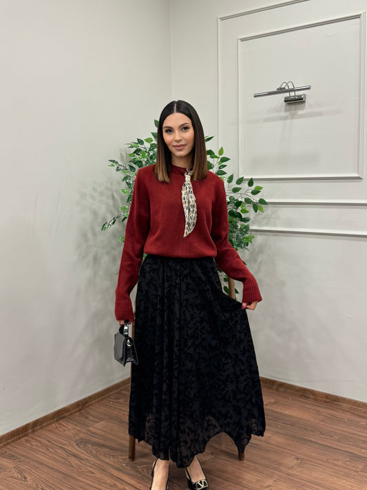 Zena Çiçek İşlemeli Astarlı Siyah Etek