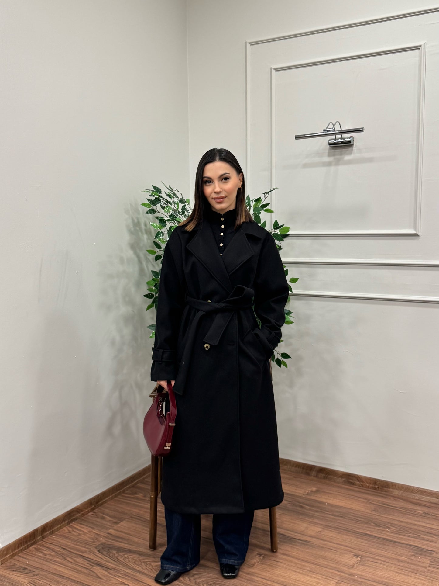 Merlin Astarlı Siyah Kaşe Kaban