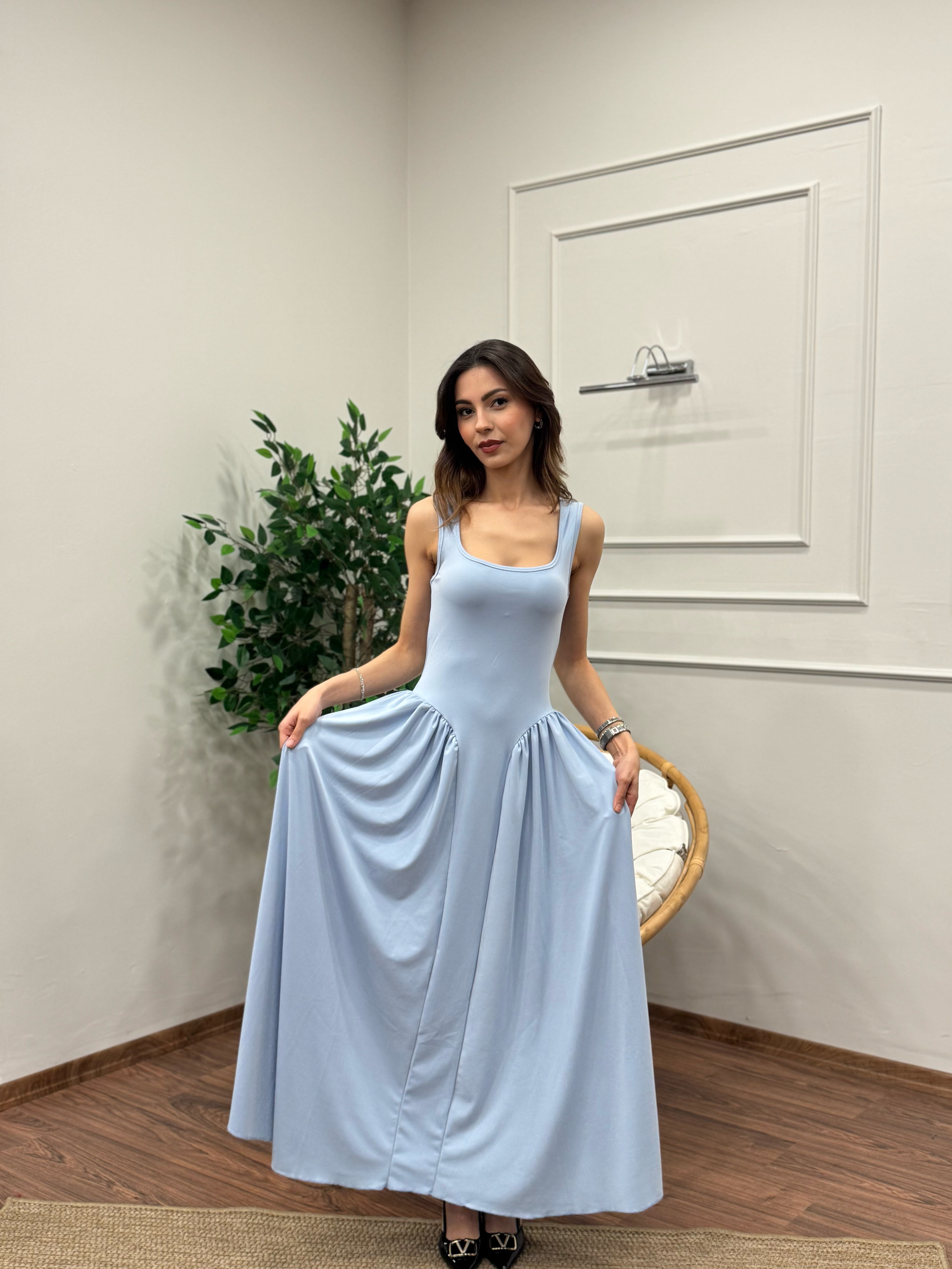 Amore Bele Oturan Bebe Mavi Balon Elbise