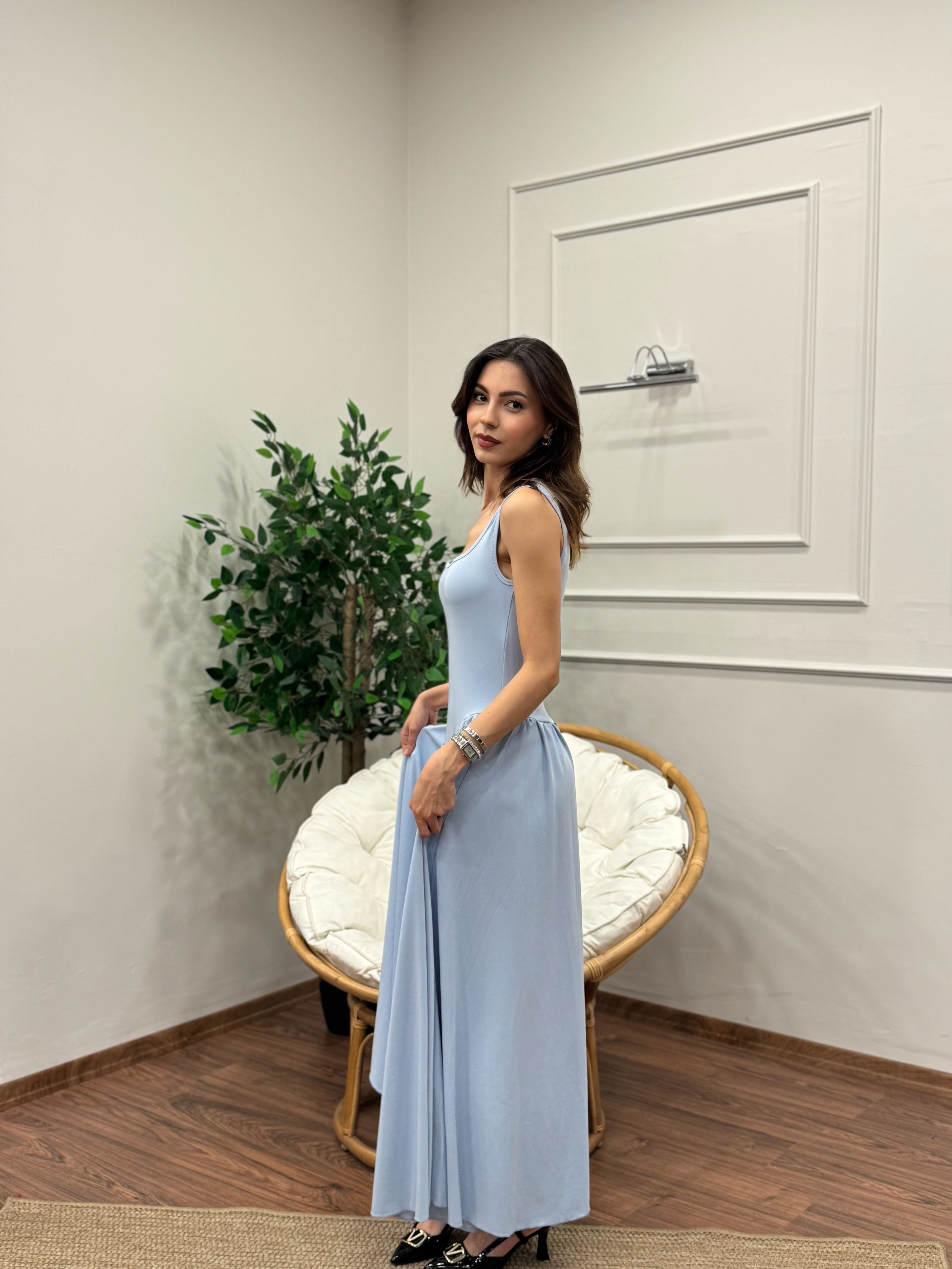 Amore Bele Oturan Bebe Mavi Balon Elbise