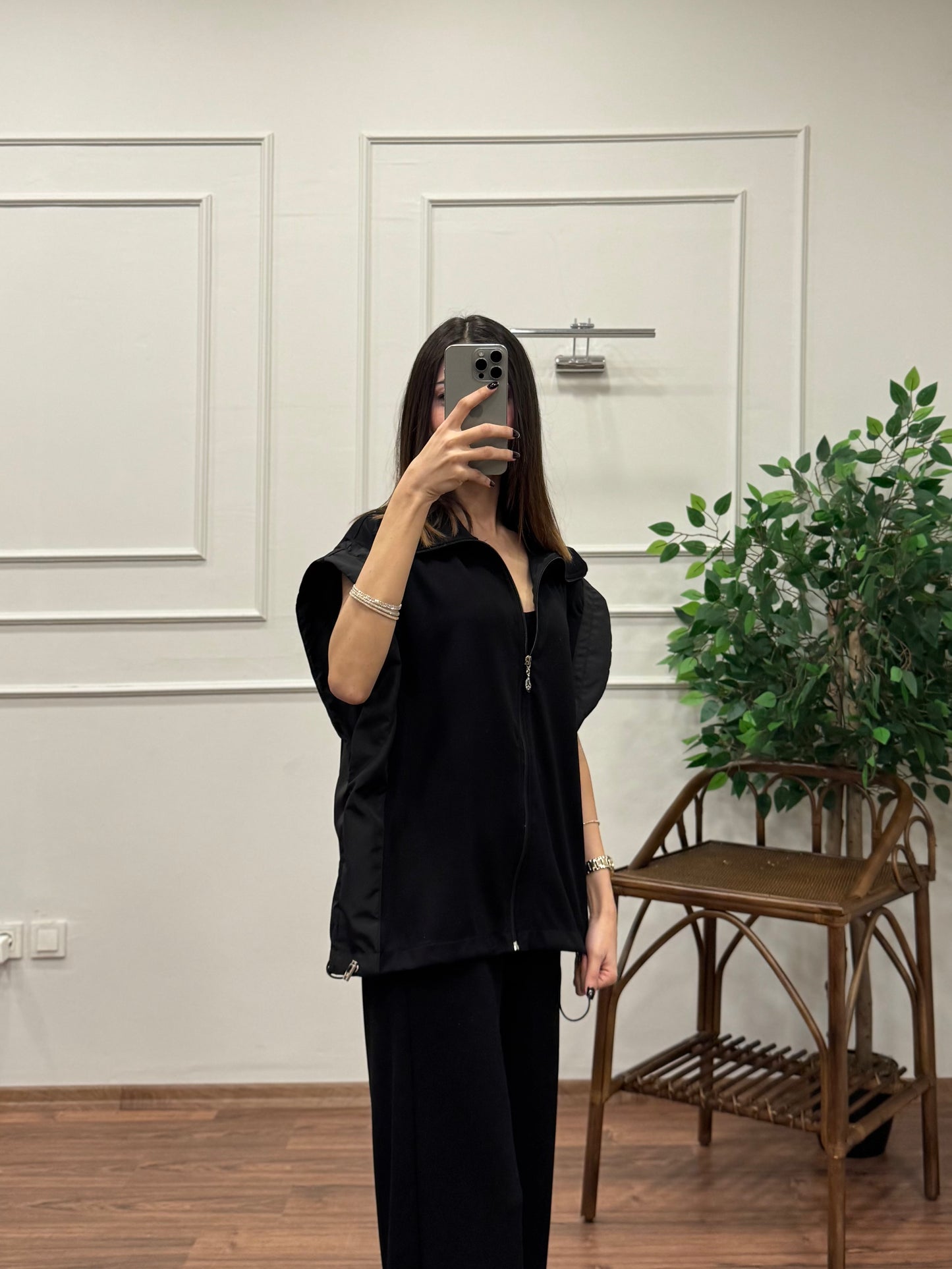 Nora Paraşüt Kumaş Detay Siyah Takım