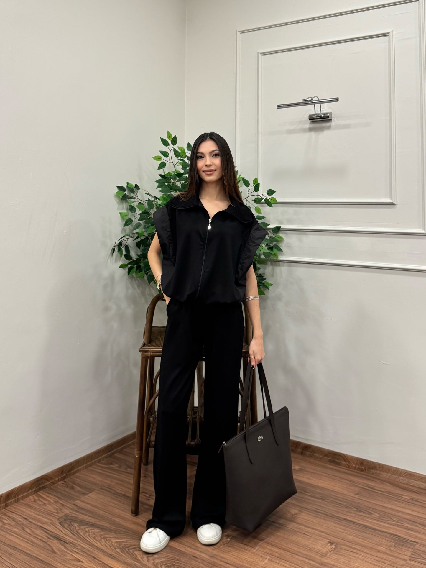 Nora Paraşüt Kumaş Detay Siyah Takım