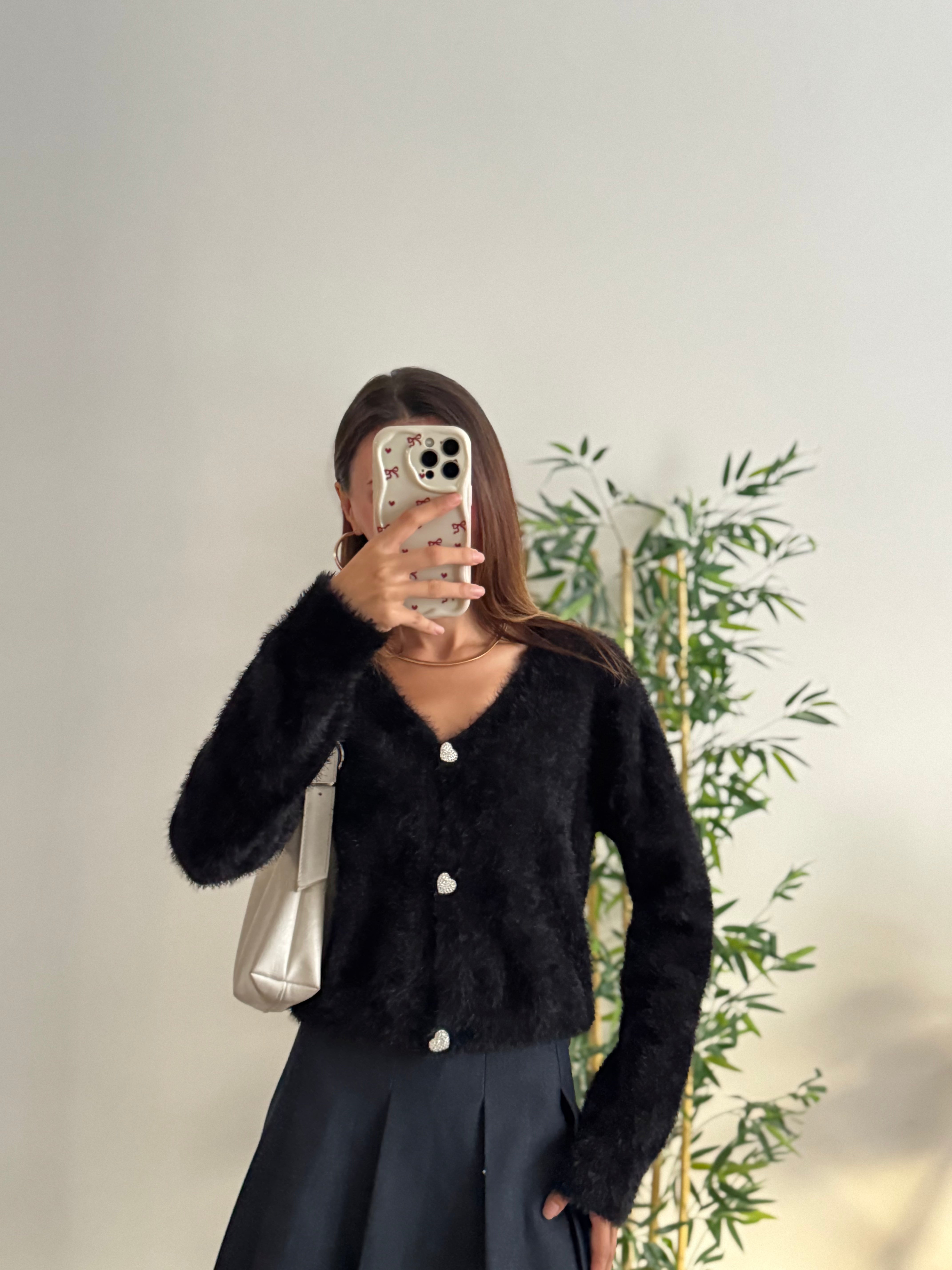 Taşlı Kalp Detay Düğmeli Siyah Hırka