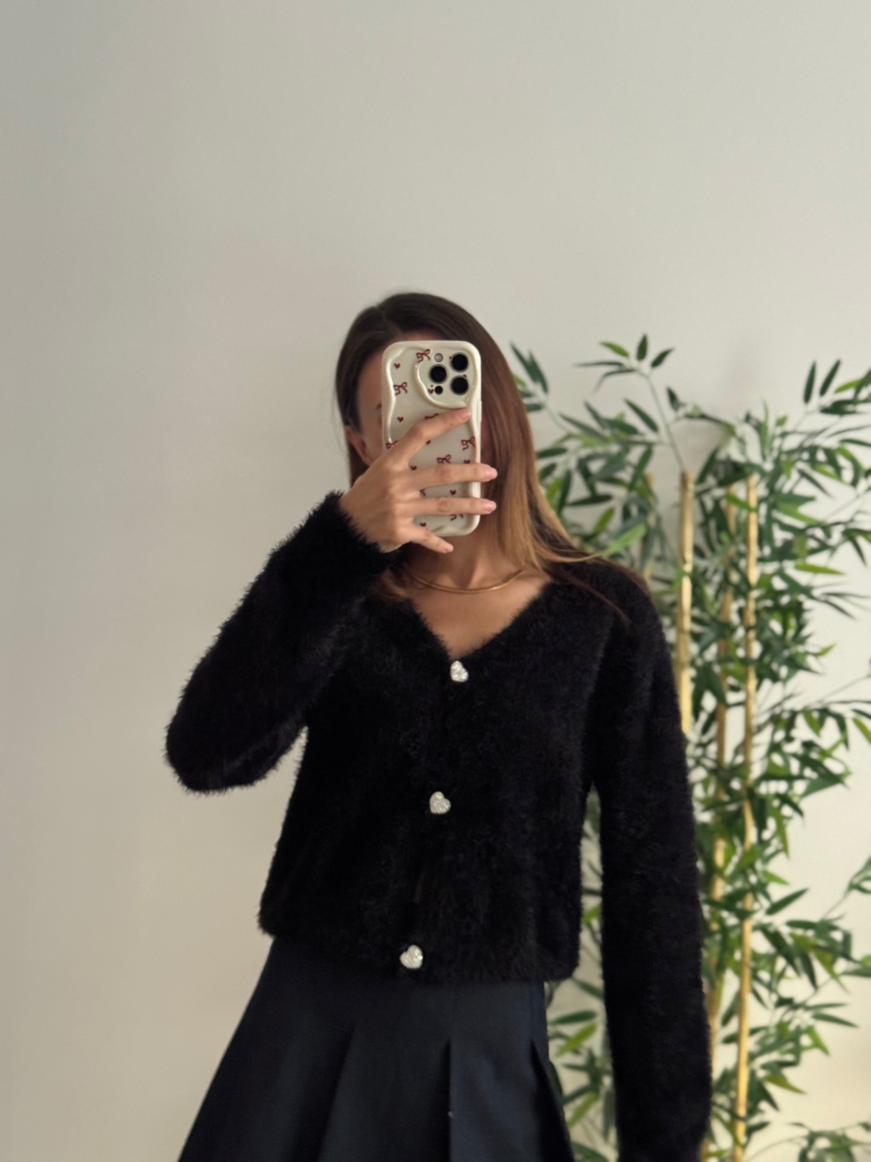 Taşlı Kalp Detay Düğmeli Siyah Hırka