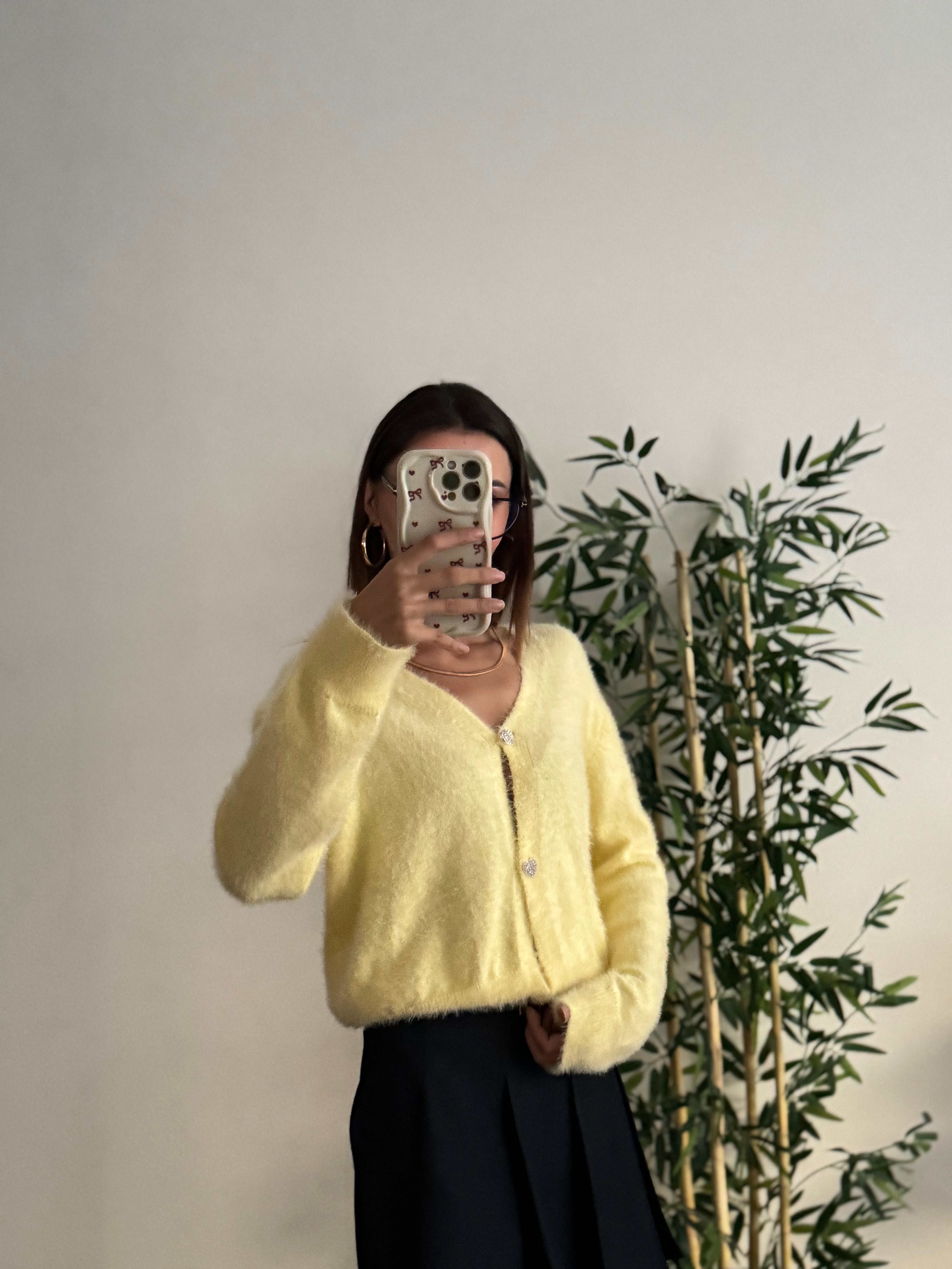 Taşlı Kalp Detay Düğmeli Bebe Sarısı Hırka