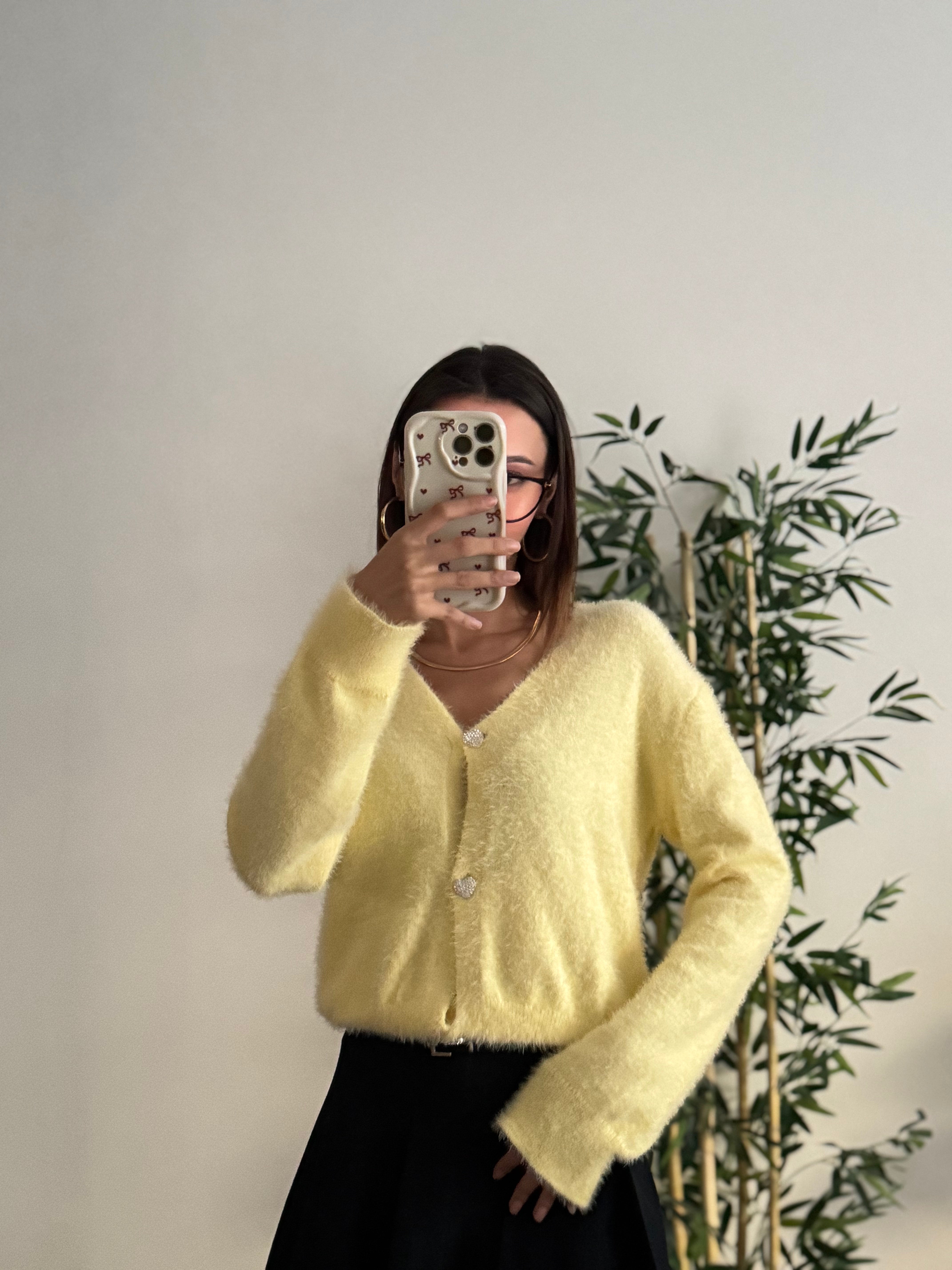 Taşlı Kalp Detay Düğmeli Bebe Sarısı Hırka