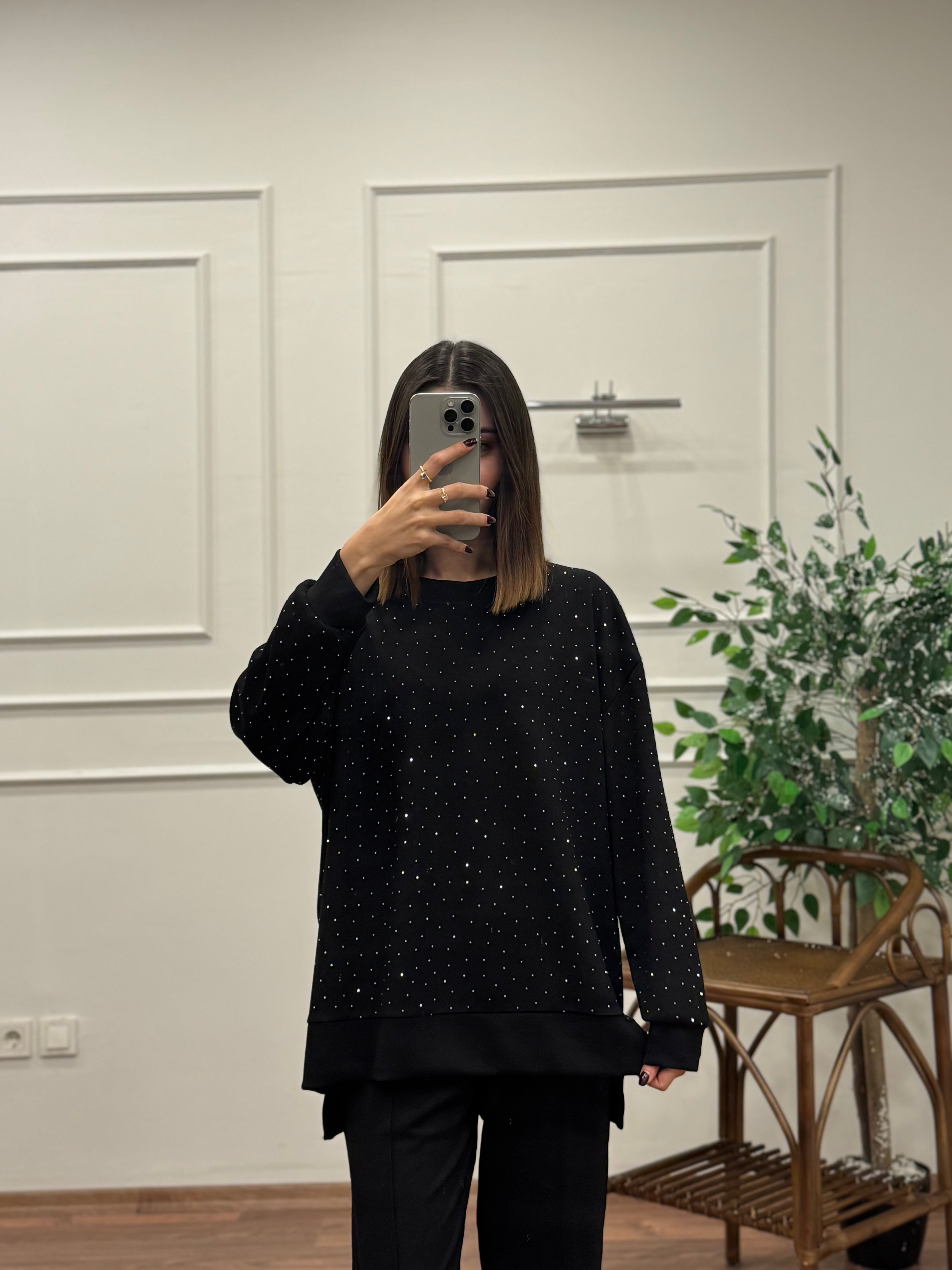 Luna Taş Baskı Siyah Bluz