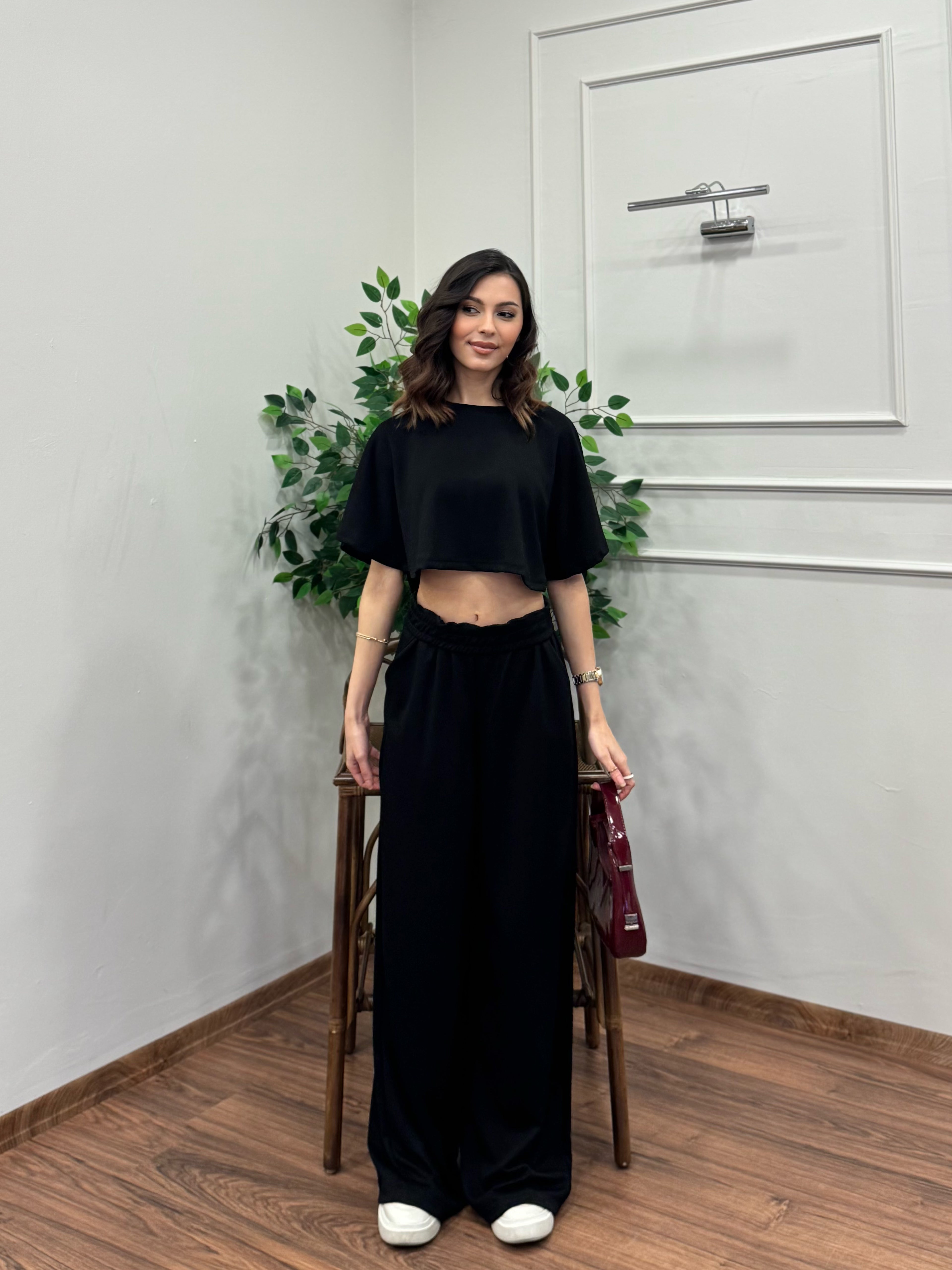 Leva Modal Crop Siyah Takım