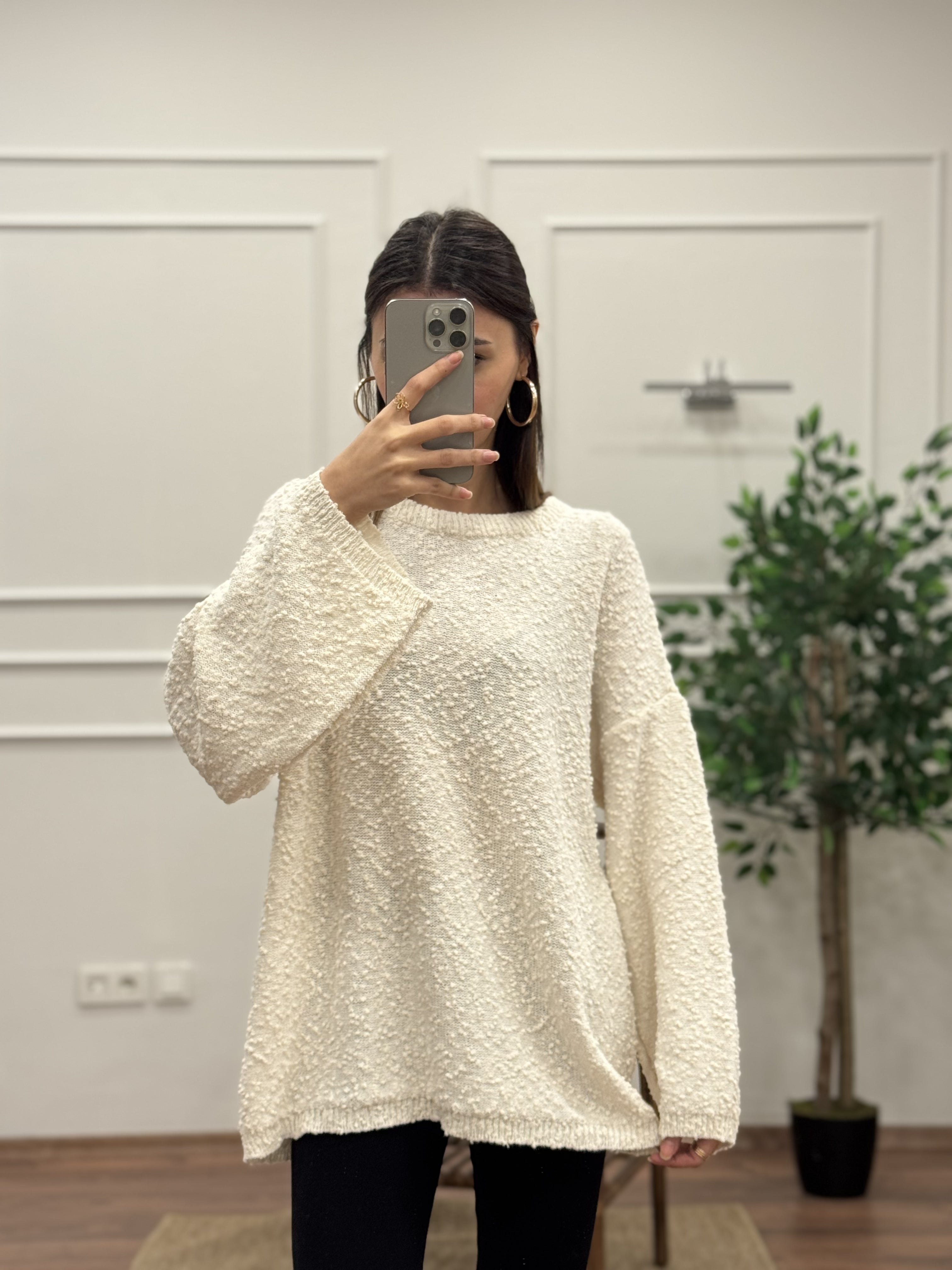 Ekru İspanyol Kol Ponpon Detaylı Bluz