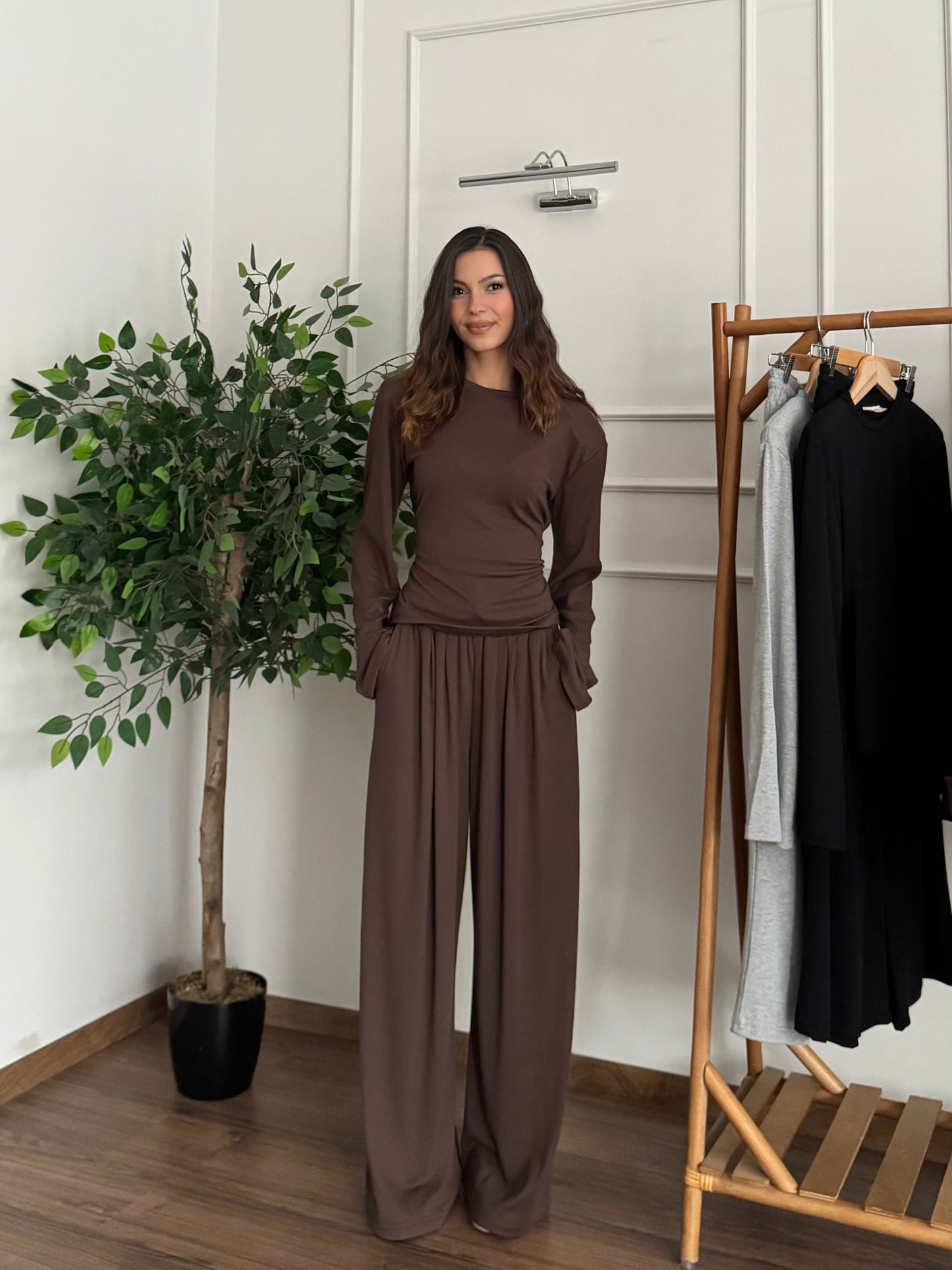 Elara Omuz Vatka Bluz Pantolon Kahverengi Takım