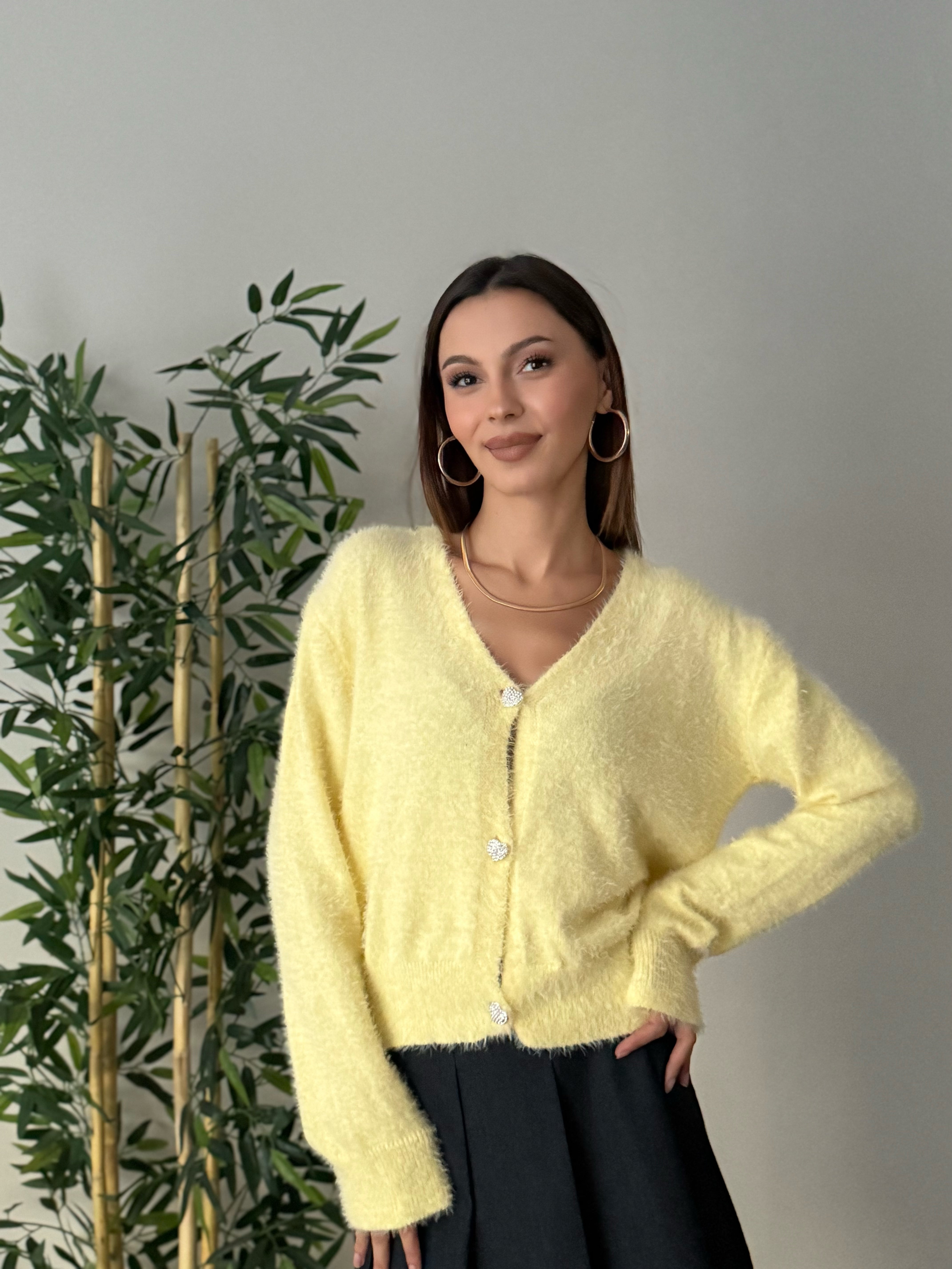 Taşlı Kalp Detay Düğmeli Bebe Sarısı Hırka