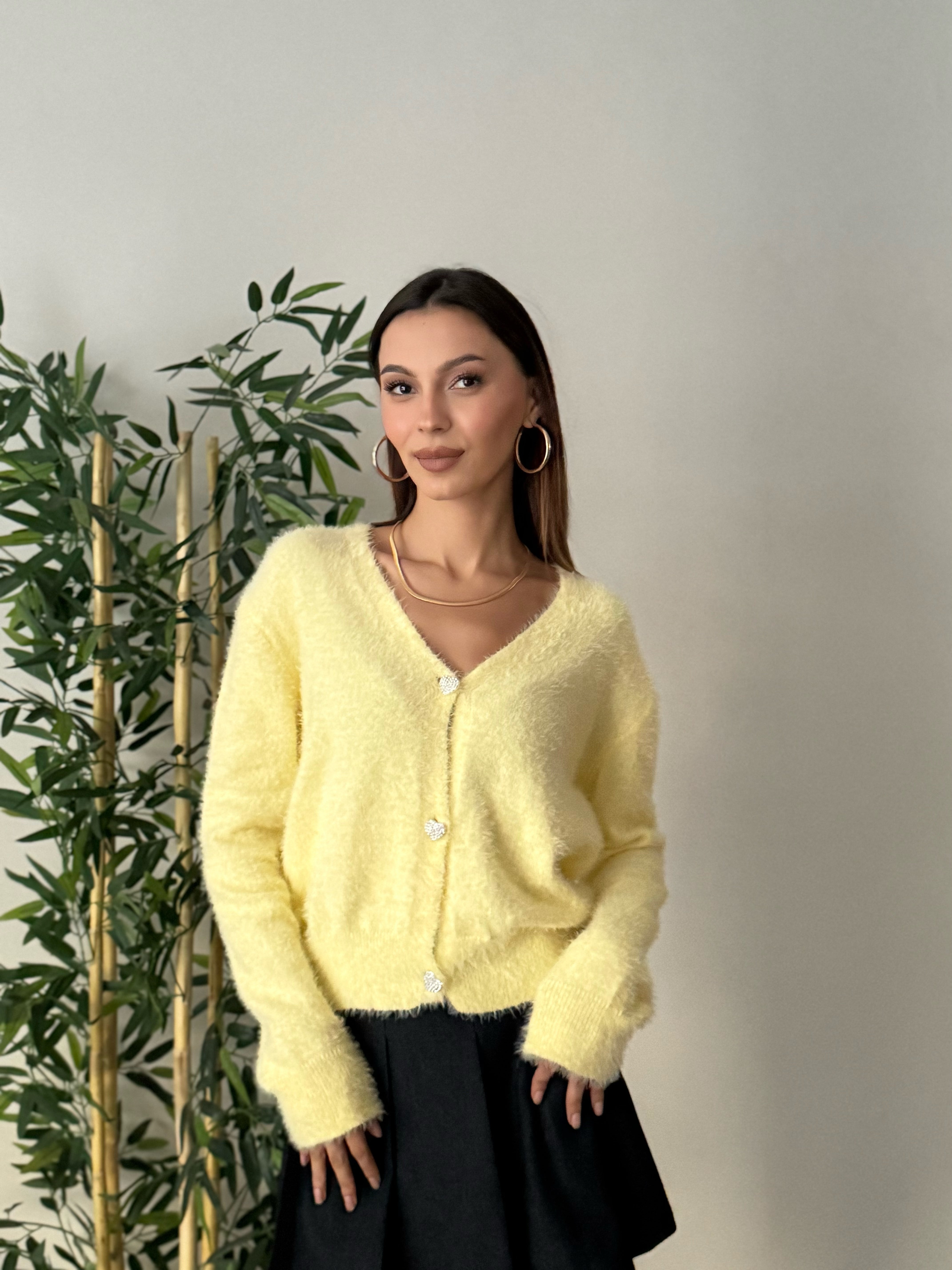 Taşlı Kalp Detay Düğmeli Bebe Sarısı Hırka