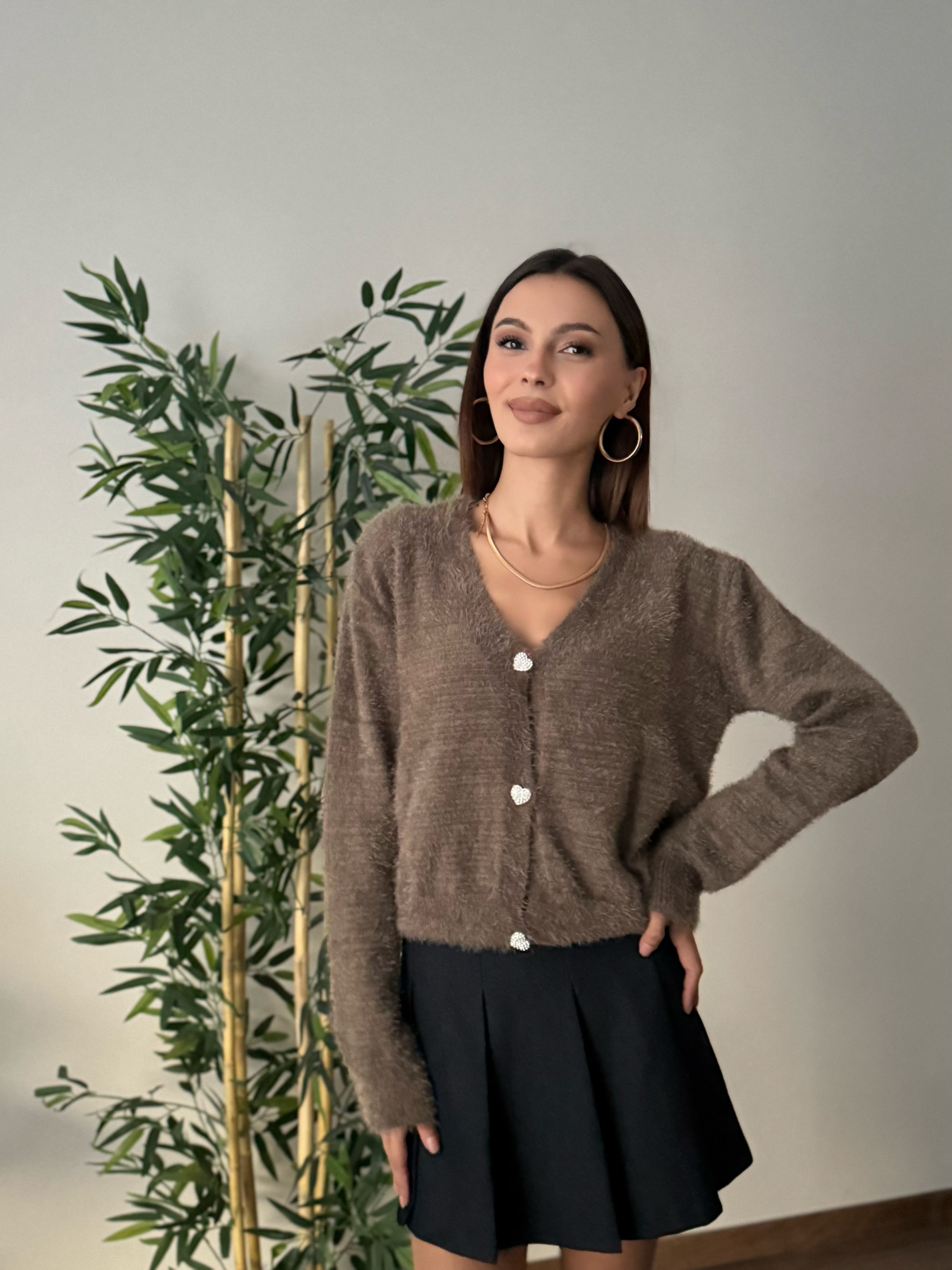 Taşlı Kalp Detay Düğmeli Kahve Hırka