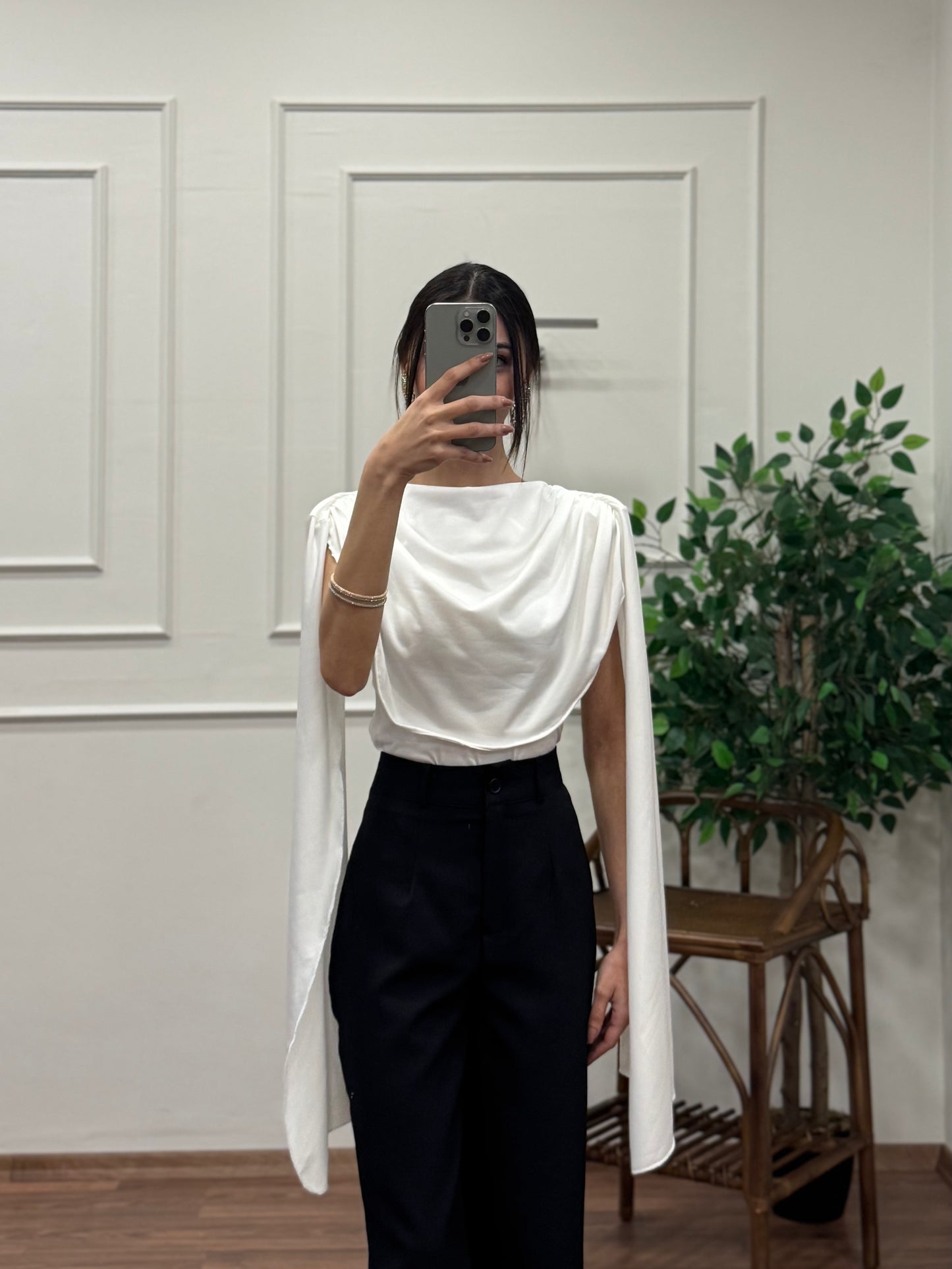 Layla Pelerinli Beyaz Bodysuit