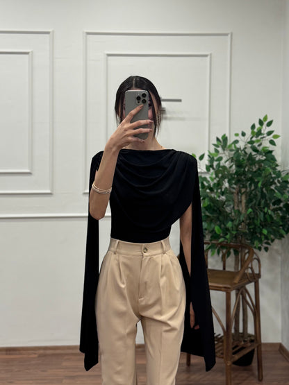 Layla Pelerinli Siyah Bodysuit