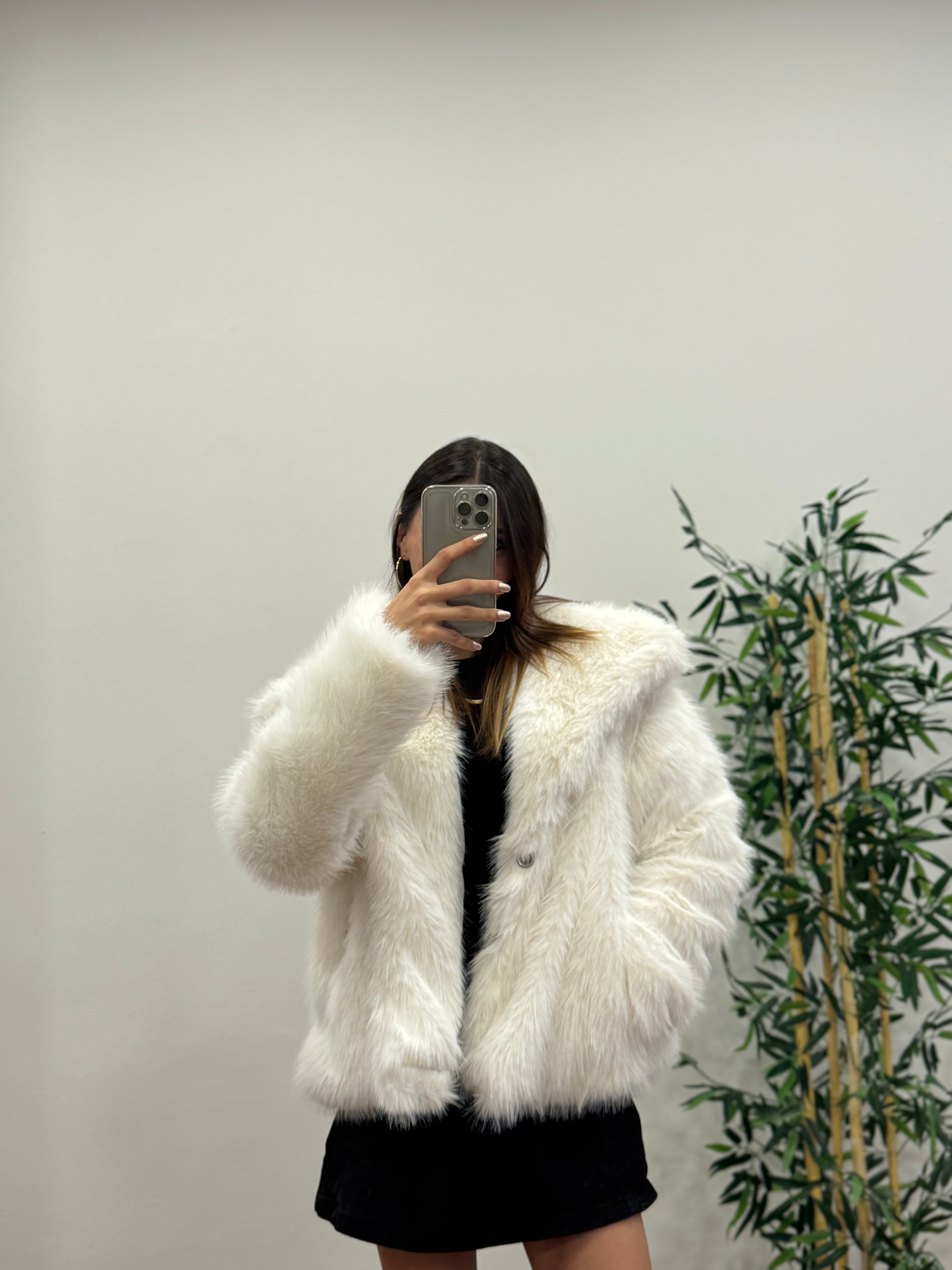 Beyaz Astarlı Cepli Premium Kürk