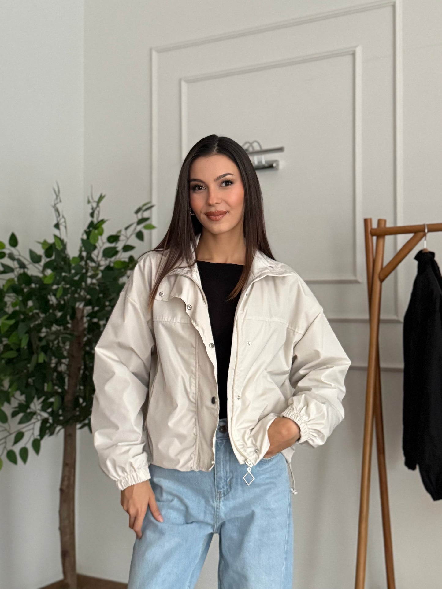 Rena Astarlı Ekru Dik Yaka Ceket/Yağmurluk