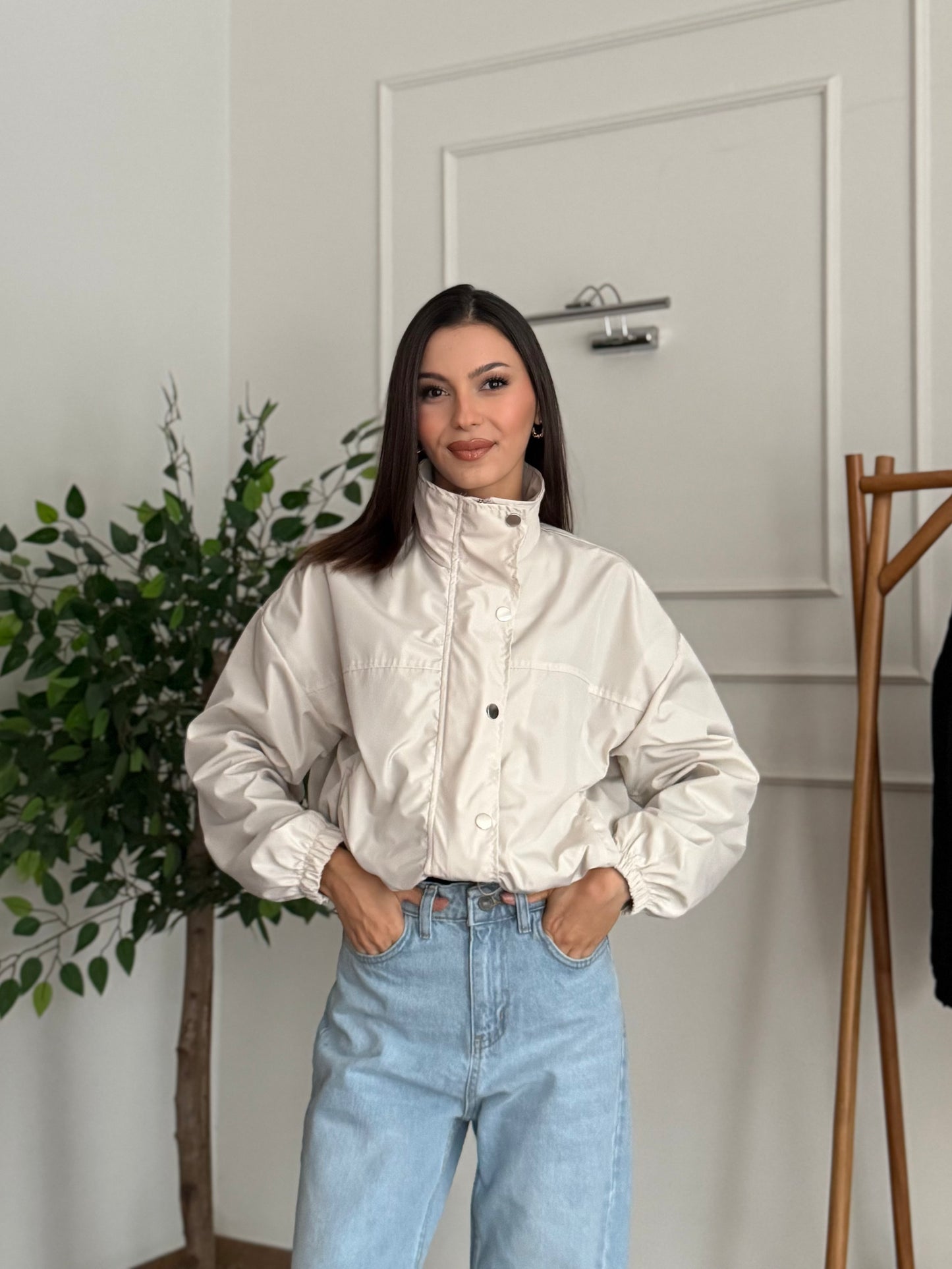 Rena Astarlı Ekru Dik Yaka Ceket/Yağmurluk