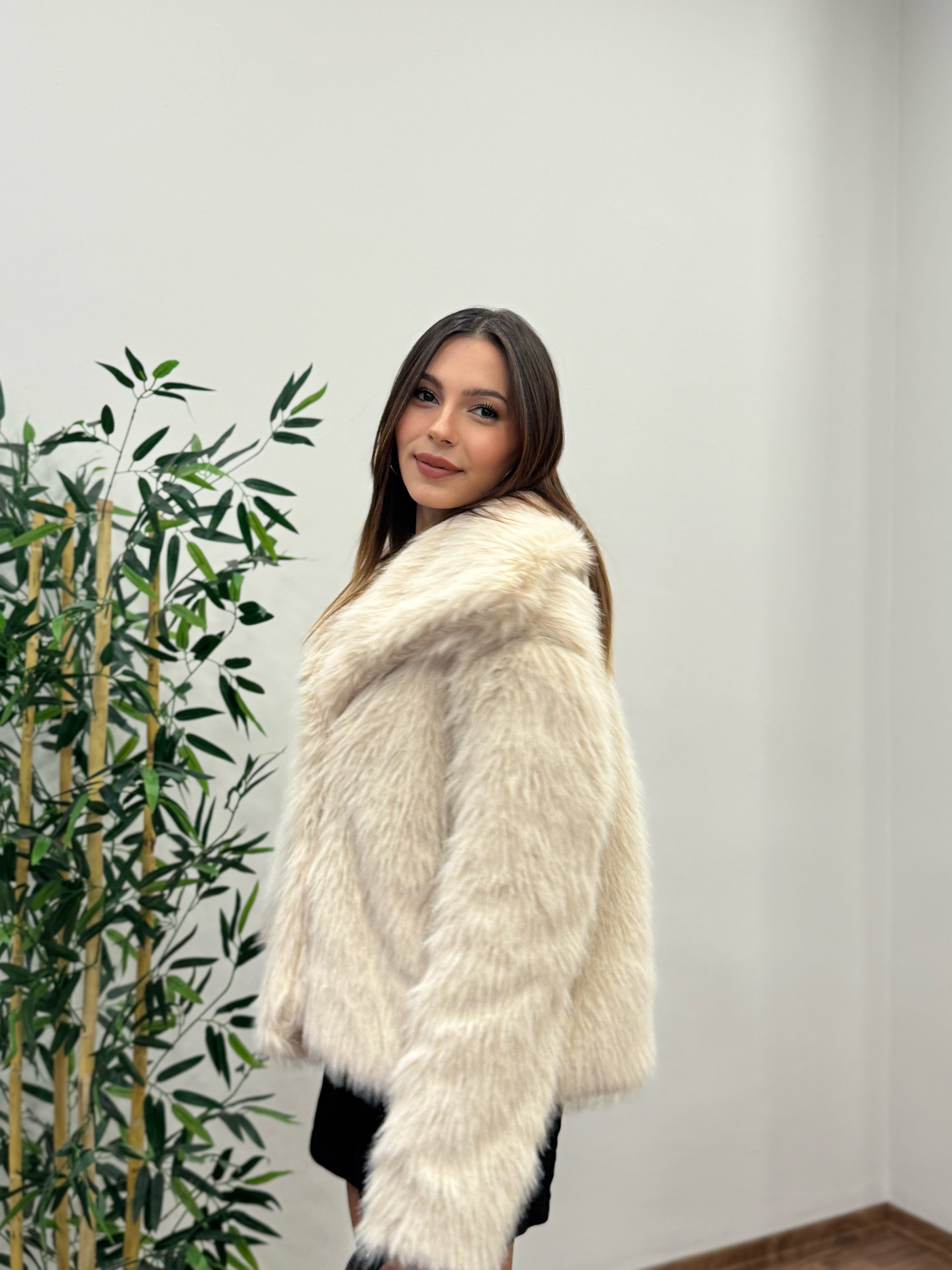 Bej Astarlı Cepli Premium Kürk