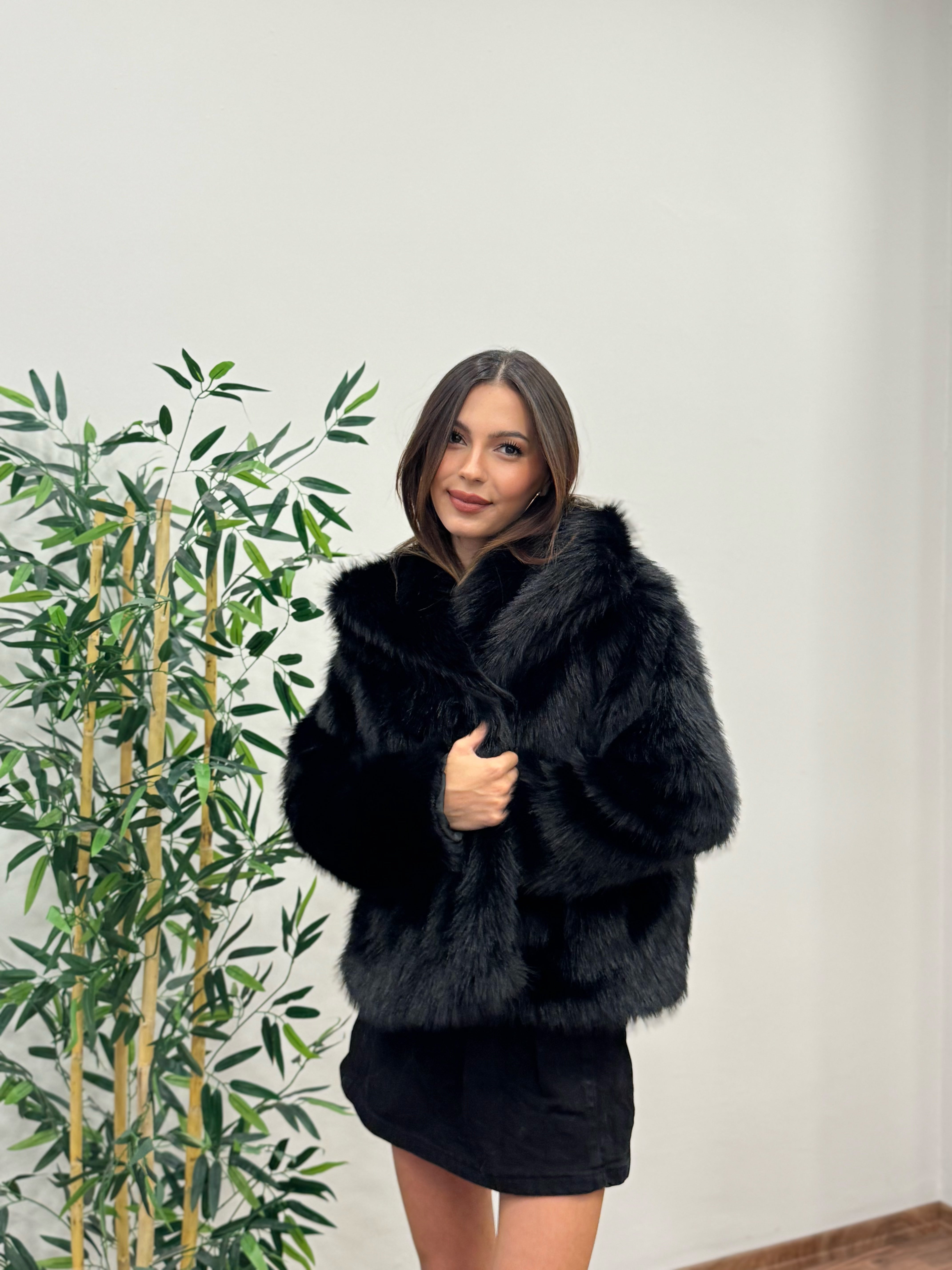 Siyah Astarlı Cepli Premium Kürk